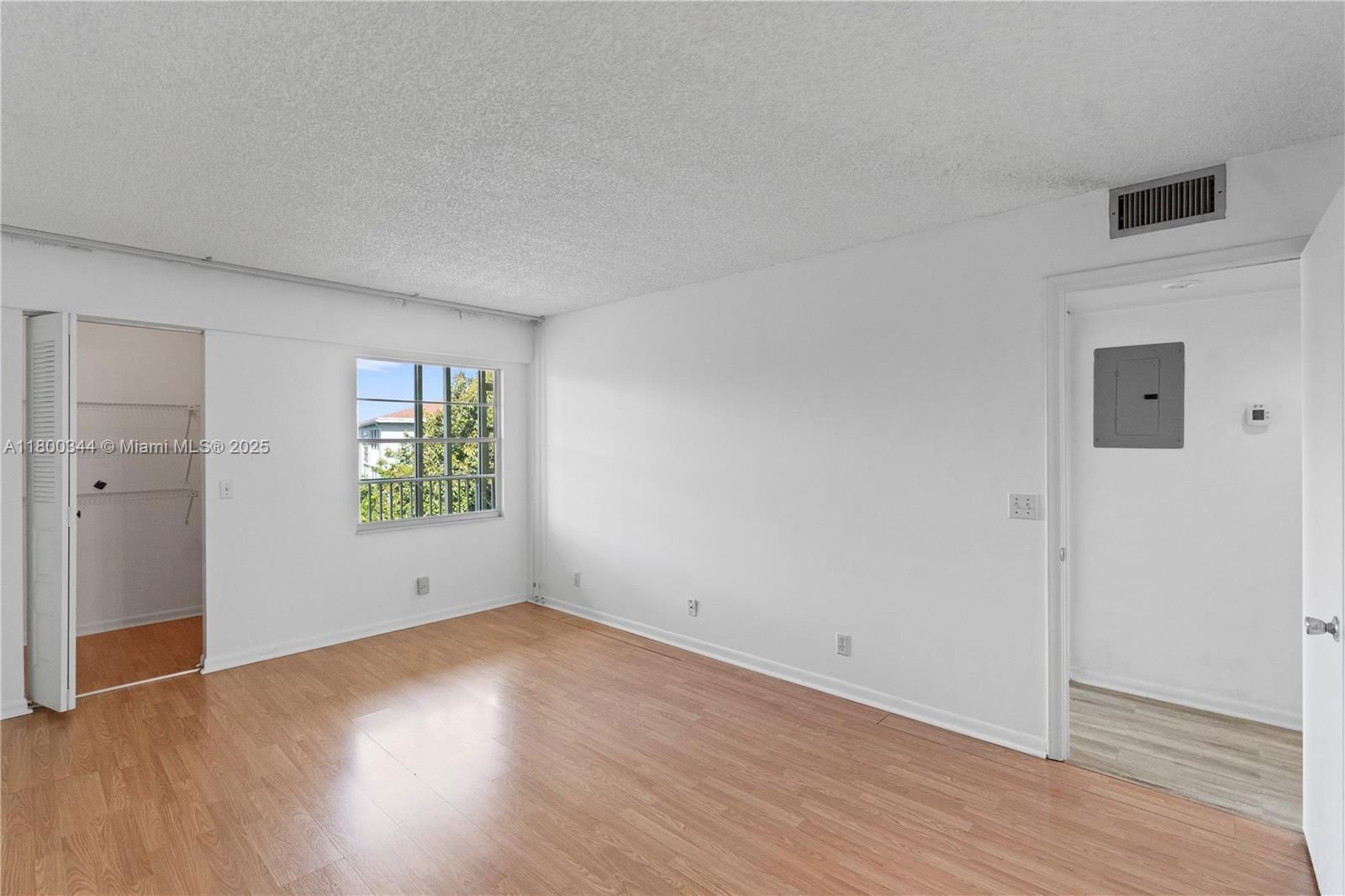 Real estate property located at 300 134th Way #413E, Broward, New Hampton At Century Vi, Pembroke Pines, FL