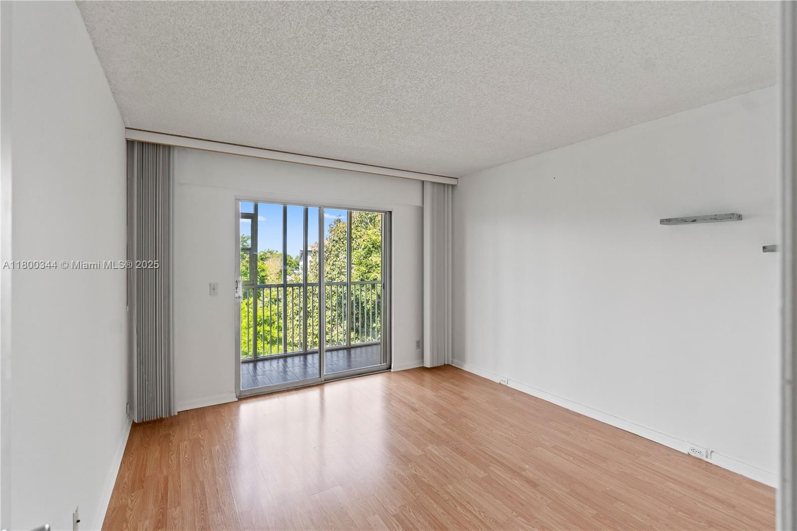 Real estate property located at 300 134th Way #413E, Broward, New Hampton At Century Vi, Pembroke Pines, FL