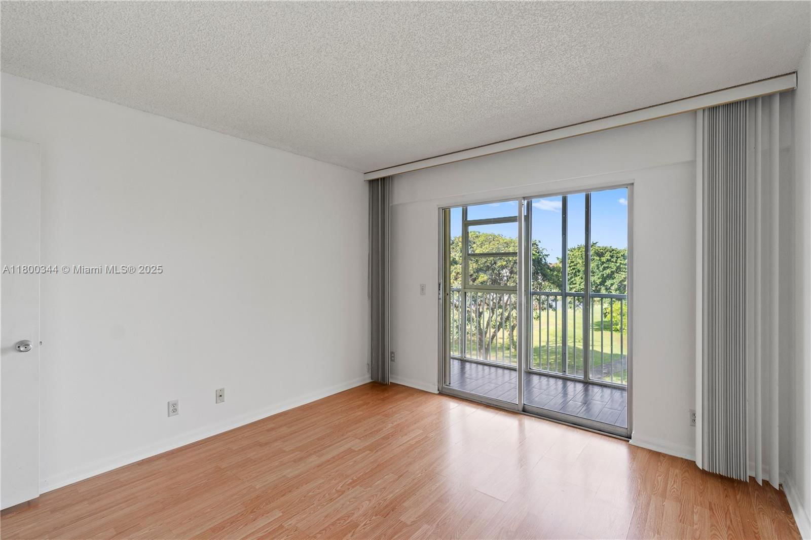 Real estate property located at 300 134th Way #413E, Broward, New Hampton At Century Vi, Pembroke Pines, FL