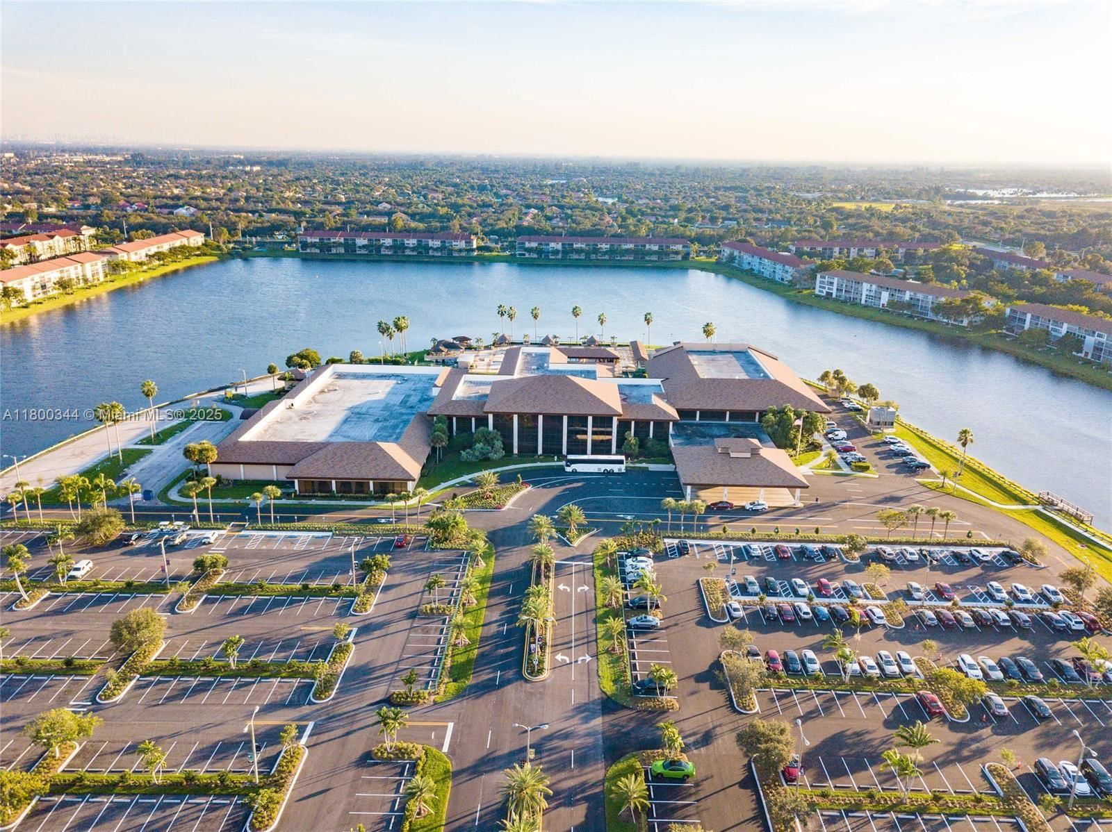 Real estate property located at 300 134th Way #413E, Broward, New Hampton At Century Vi, Pembroke Pines, FL