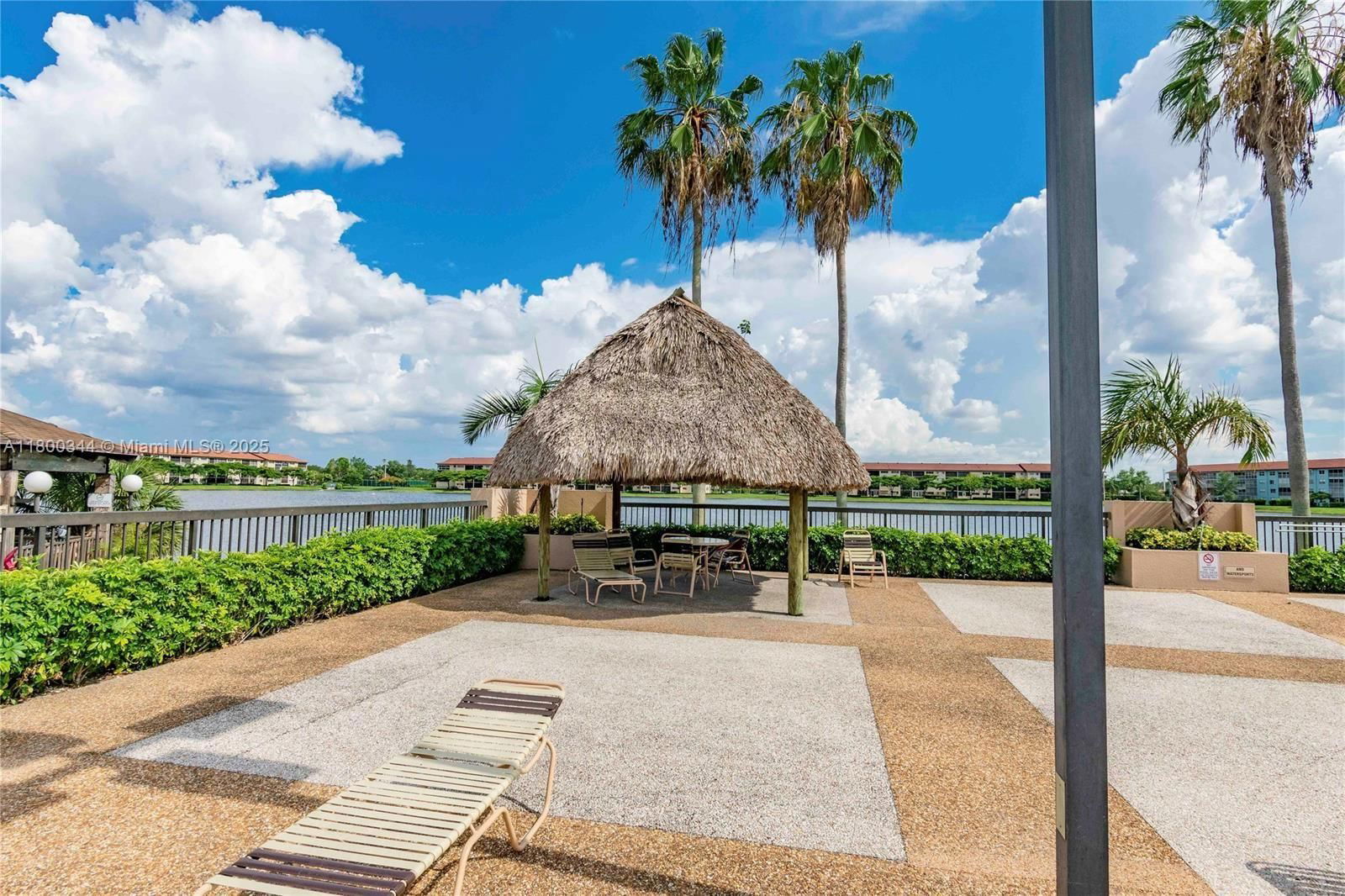 Real estate property located at 300 134th Way #413E, Broward, New Hampton At Century Vi, Pembroke Pines, FL