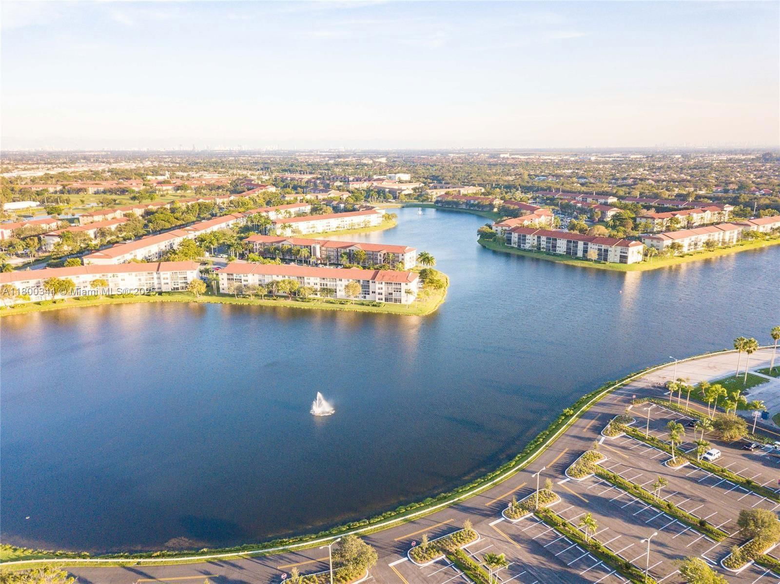 Real estate property located at 300 134th Way #413E, Broward, New Hampton At Century Vi, Pembroke Pines, FL