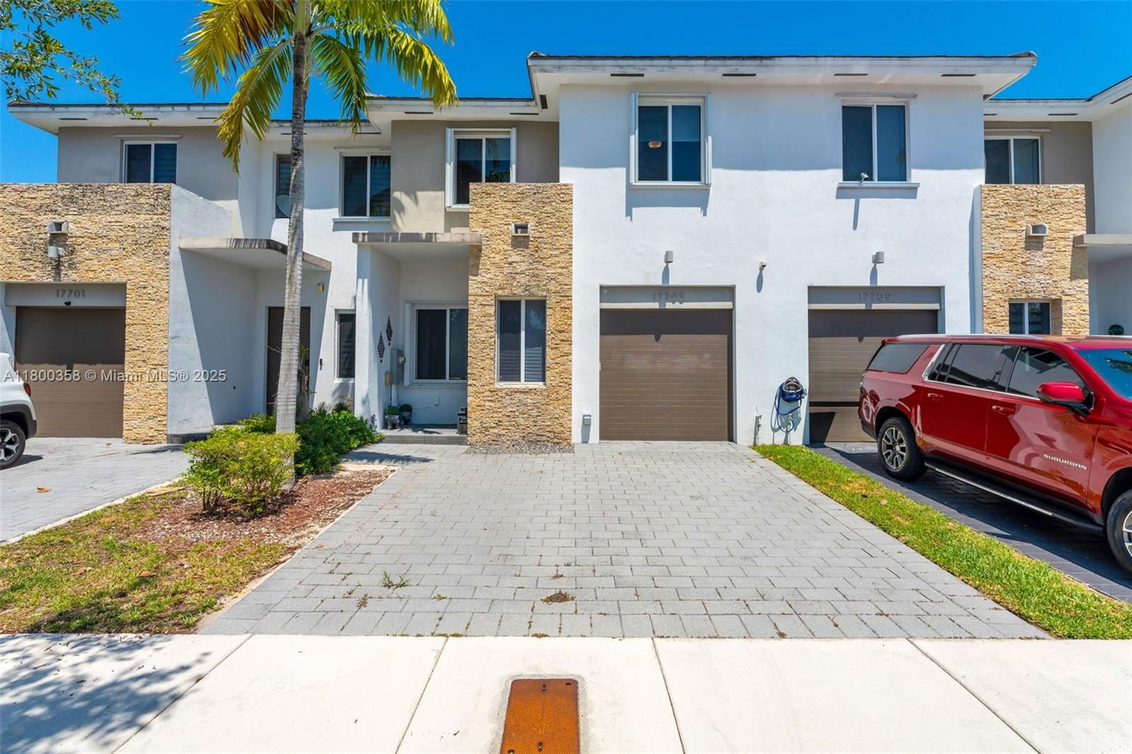 Real estate property located at 17705 150th Ct, Miami-dade, Venetian Parc, Miami, FL
