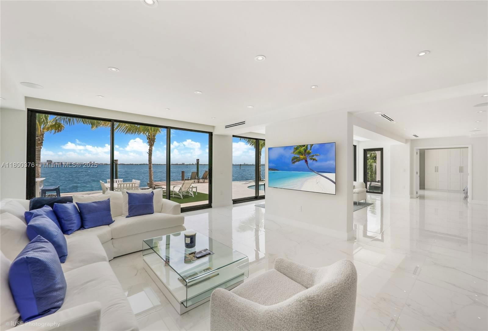 Real estate property located at 1001 Venetian Dr, Miami-dade, Biscayne Isl, Miami, FL