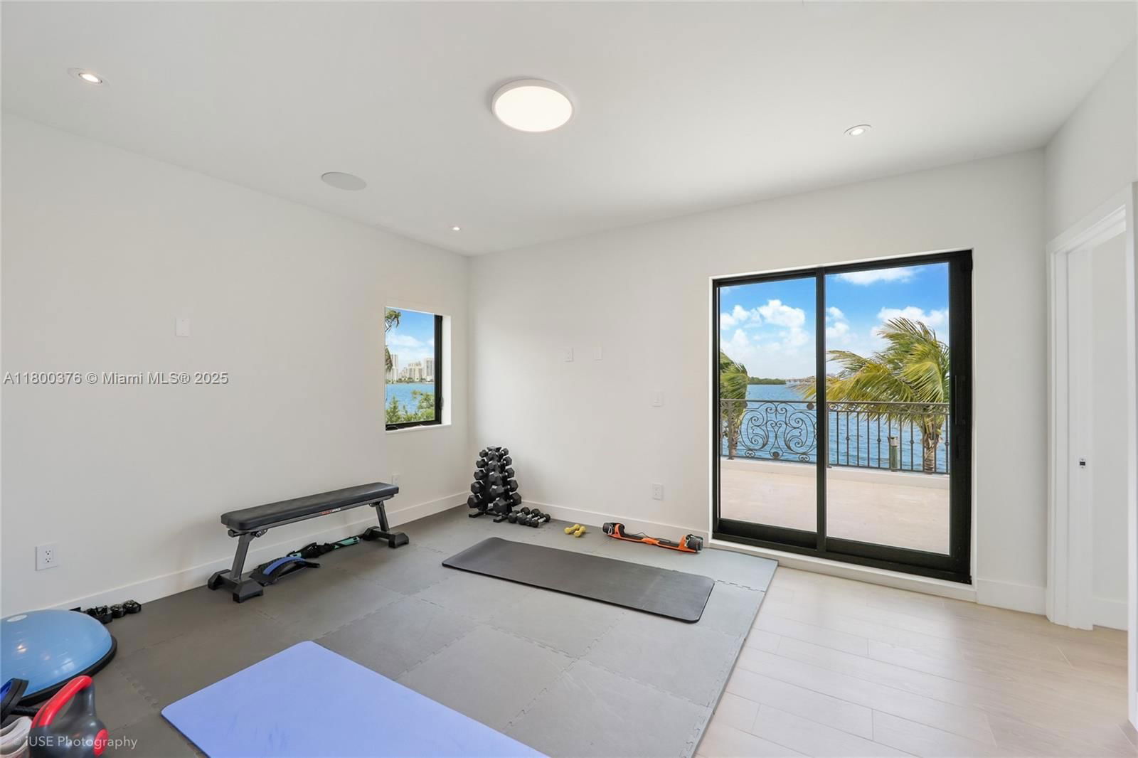 Real estate property located at 1001 Venetian Dr, Miami-dade, Biscayne Isl, Miami, FL