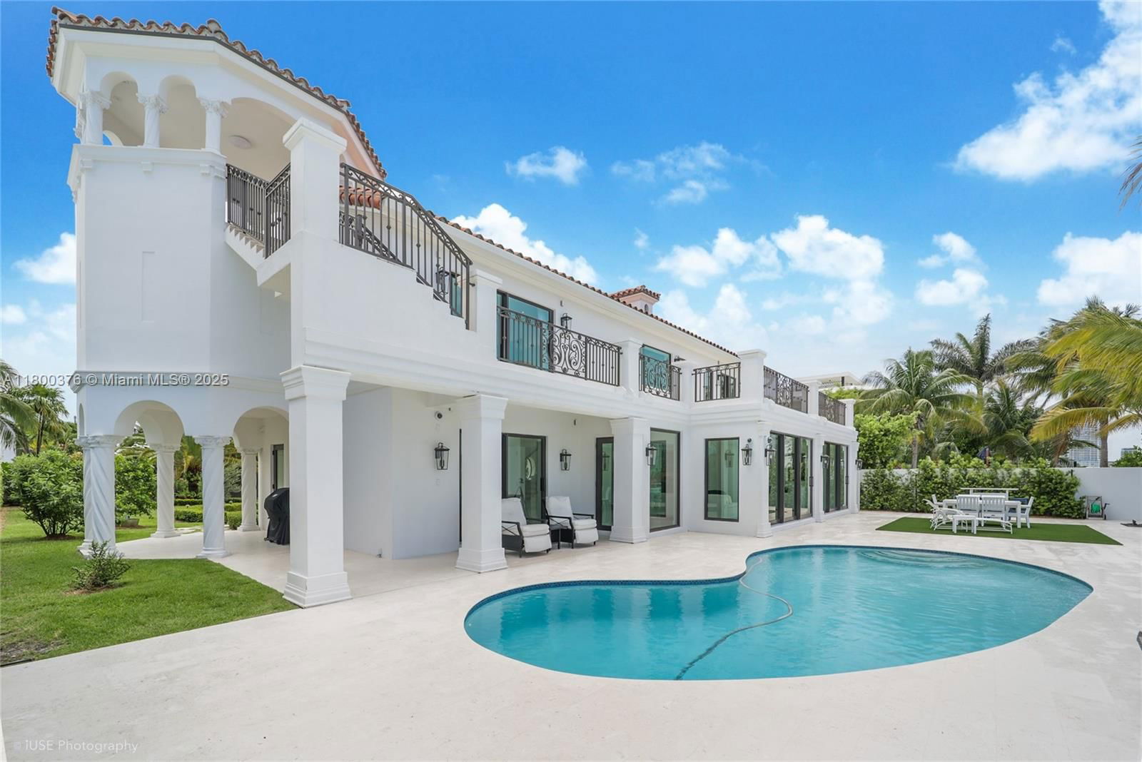 Real estate property located at 1001 Venetian Dr, Miami-dade, Biscayne Isl, Miami, FL