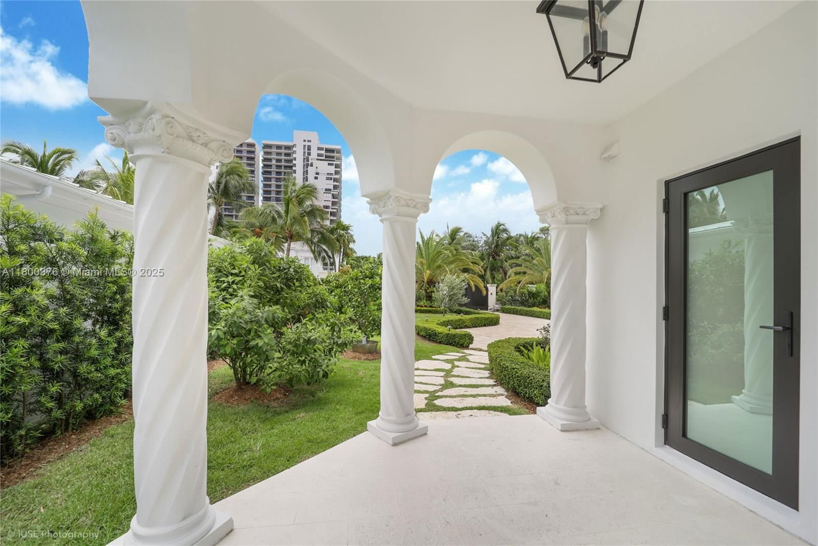 Real estate property located at 1001 Venetian Dr, Miami-dade, Biscayne Isl, Miami, FL