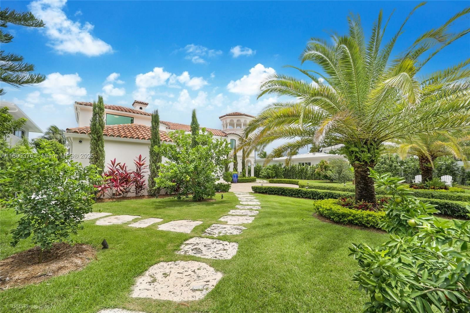 Real estate property located at 1001 Venetian Dr, Miami-dade, Biscayne Isl, Miami, FL