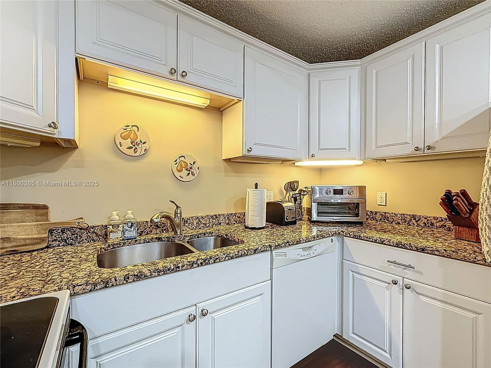 Real estate property located at 4291 Geneva Dr, Martin, Fishermans Cove, Stuart, FL
