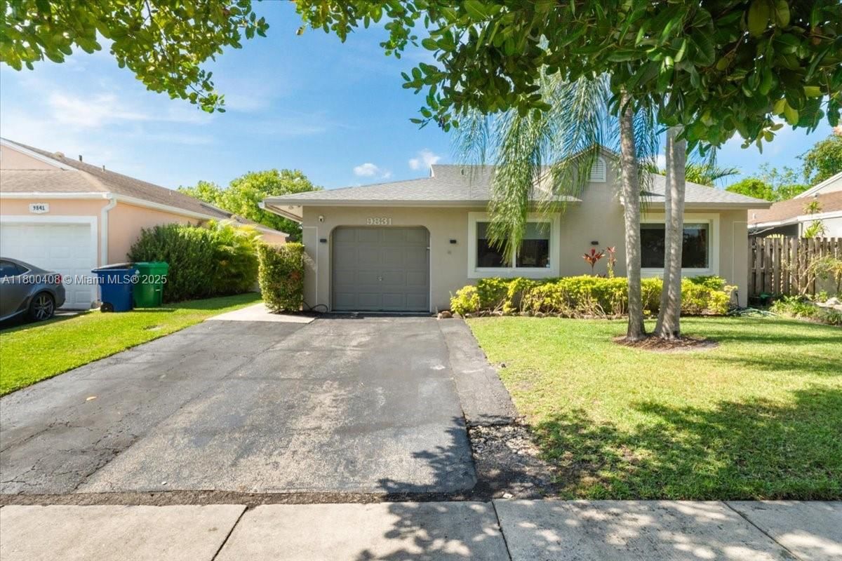 Real estate property located at 9831 58th Ct, Broward, Colony At Stirling, Cooper City, FL