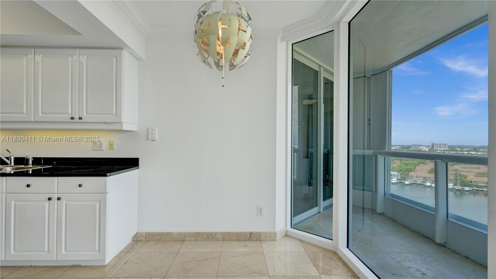 Real estate property located at 21055 Yacht Club Dr #1707, Miami-dade, South Tower At The Point, Aventura, FL