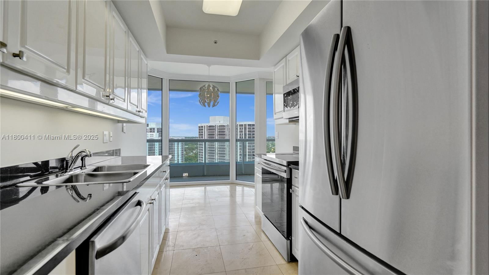 Real estate property located at 21055 Yacht Club Dr #1707, Miami-dade, South Tower At The Point, Aventura, FL