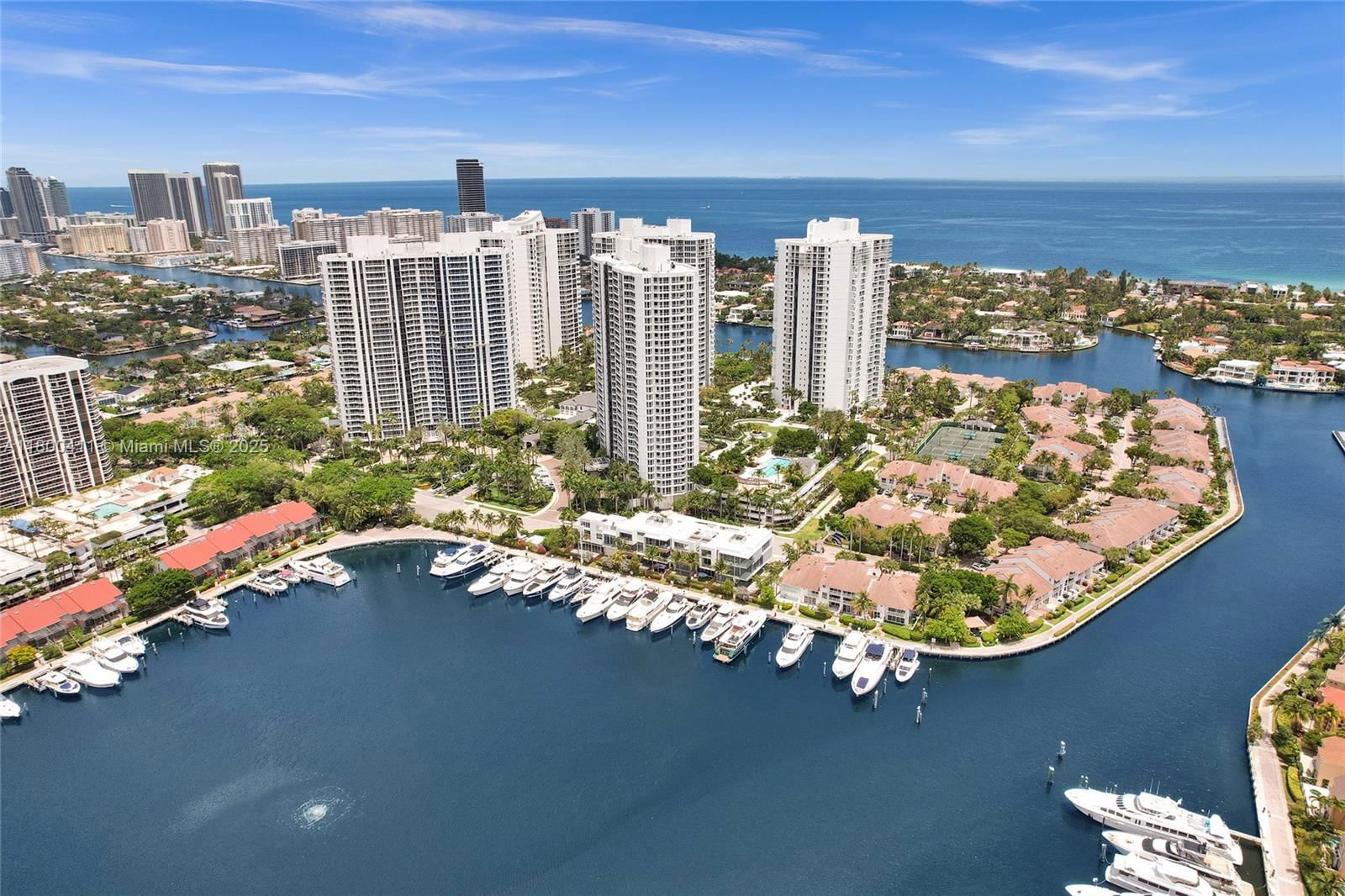 Real estate property located at 21055 Yacht Club Dr #1707, Miami-dade, South Tower At The Point, Aventura, FL
