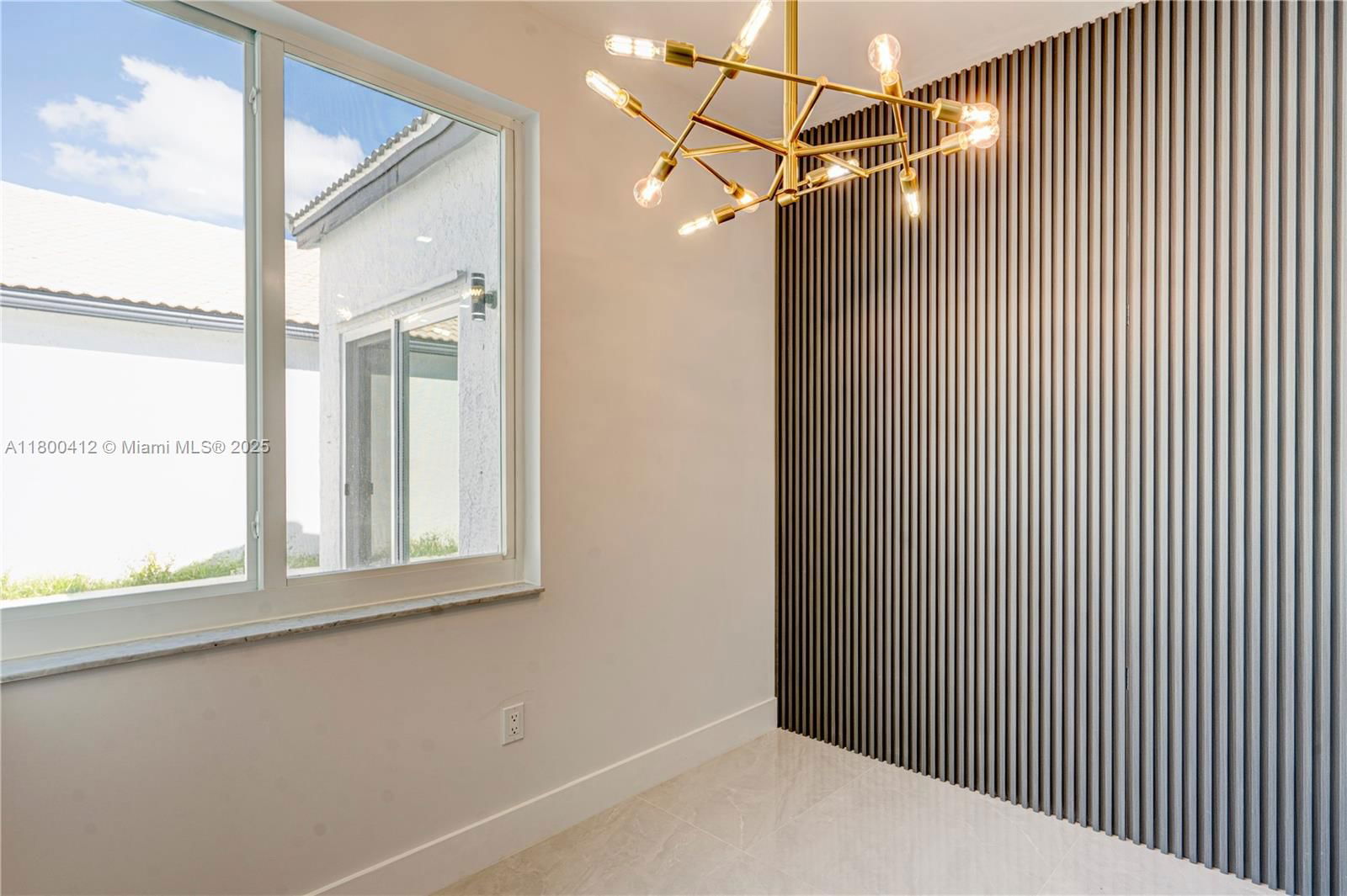 Real estate property located at 15843 10th St, Broward, Towngate, Pembroke Pines, FL