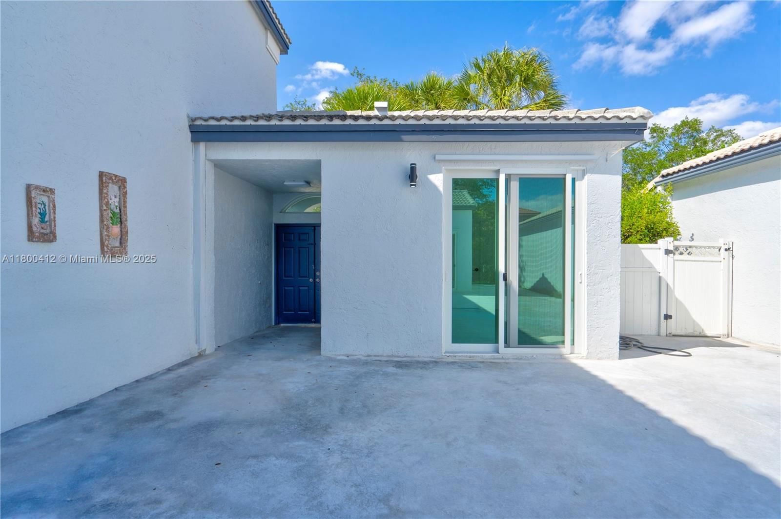 Real estate property located at 15843 10th St, Broward, Towngate, Pembroke Pines, FL