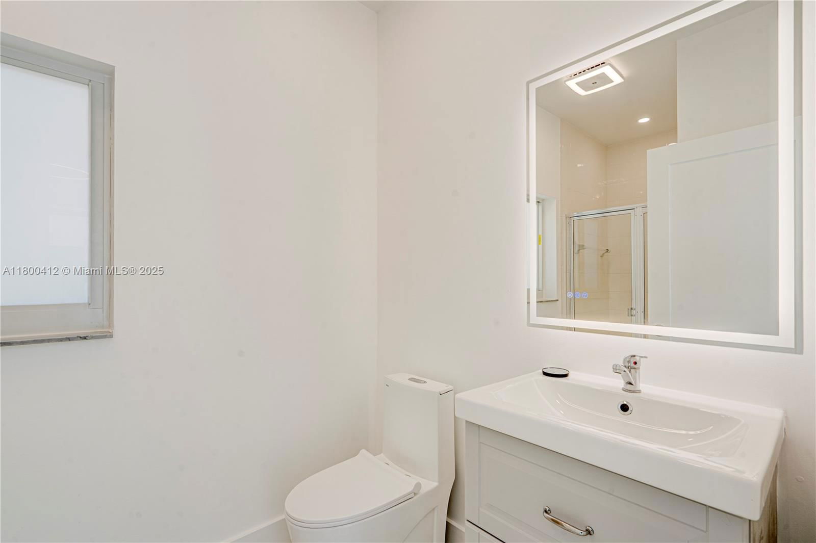Real estate property located at 15843 10th St, Broward, Towngate, Pembroke Pines, FL