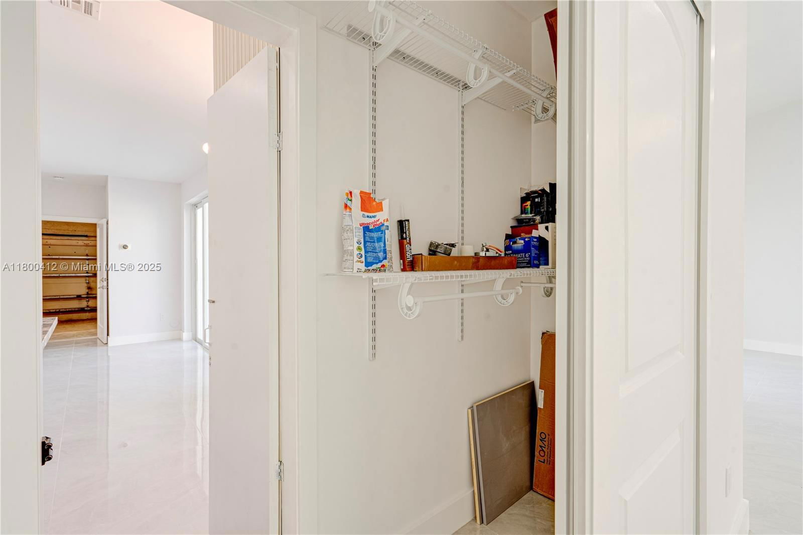 Real estate property located at 15843 10th St, Broward, Towngate, Pembroke Pines, FL