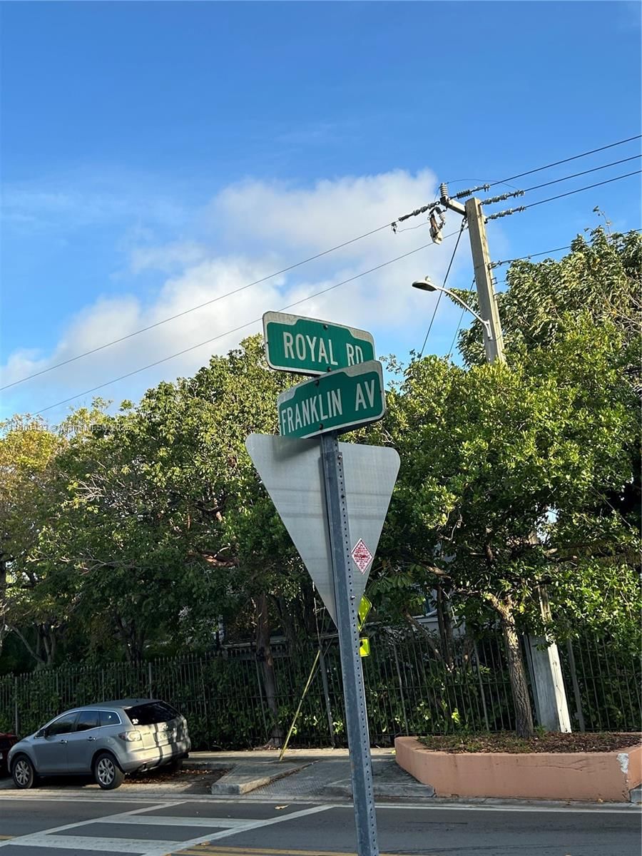 Real estate property located at 3335 Franklin Ave, Miami-dade, The Royal Gardens, Miami, FL