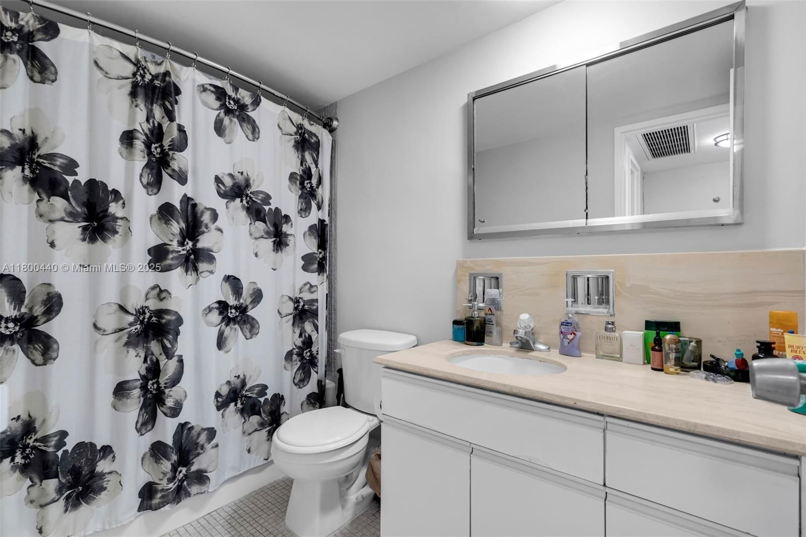 Real estate property located at 5700 Collins Ave #4A, Miami-dade, Seacoast 5700 Condo, Miami Beach, FL