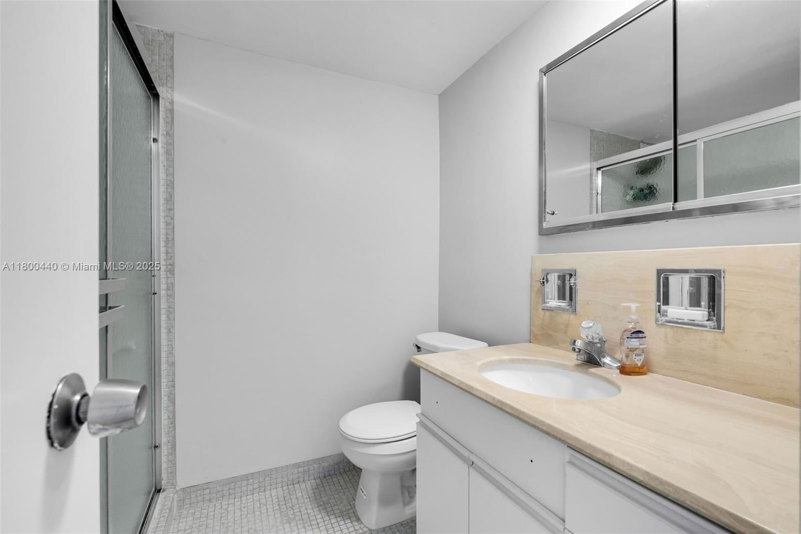 Real estate property located at 5700 Collins Ave #4A, Miami-dade, Seacoast 5700 Condo, Miami Beach, FL