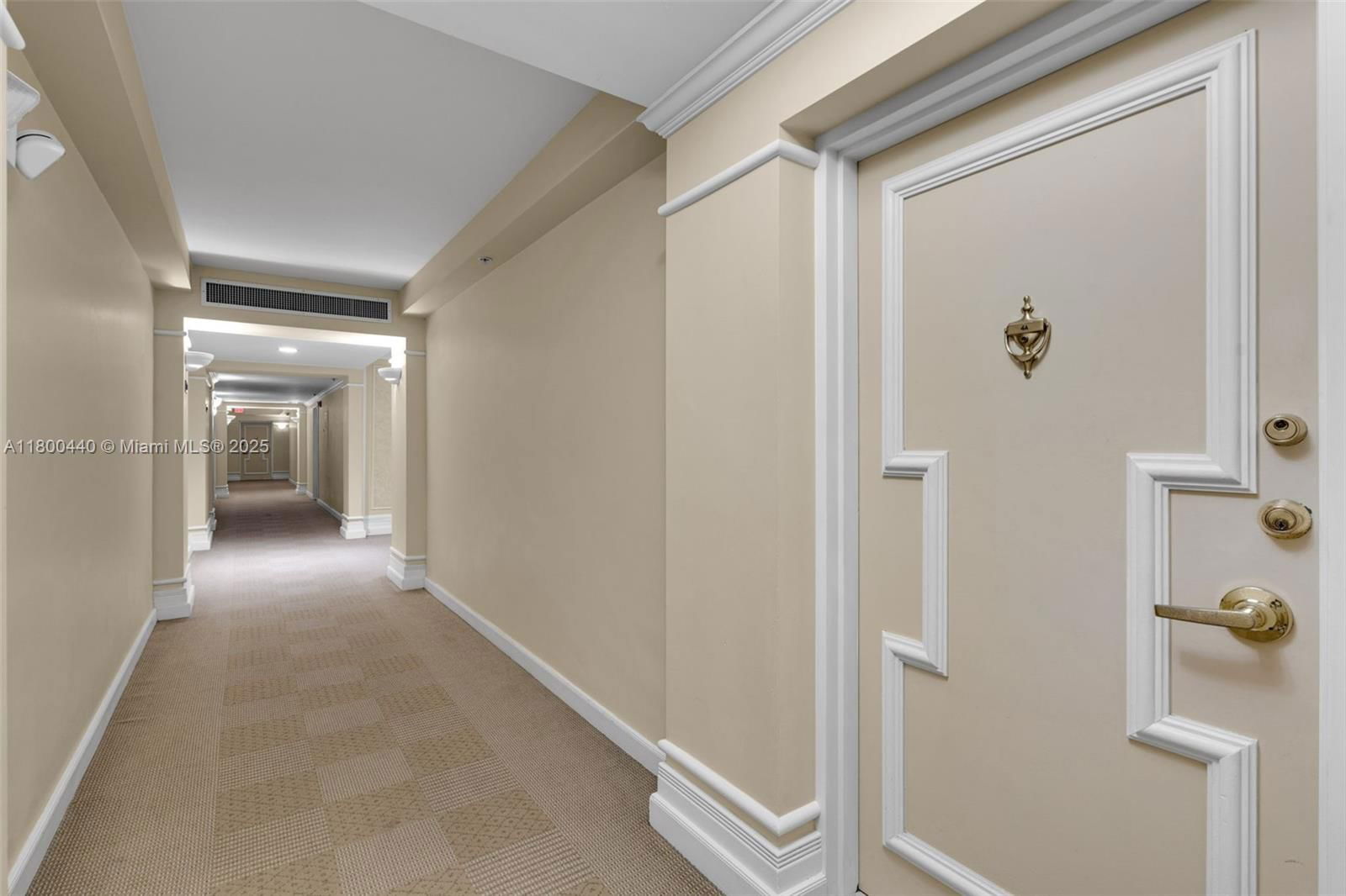 Real estate property located at 5700 Collins Ave #4A, Miami-dade, Seacoast 5700 Condo, Miami Beach, FL