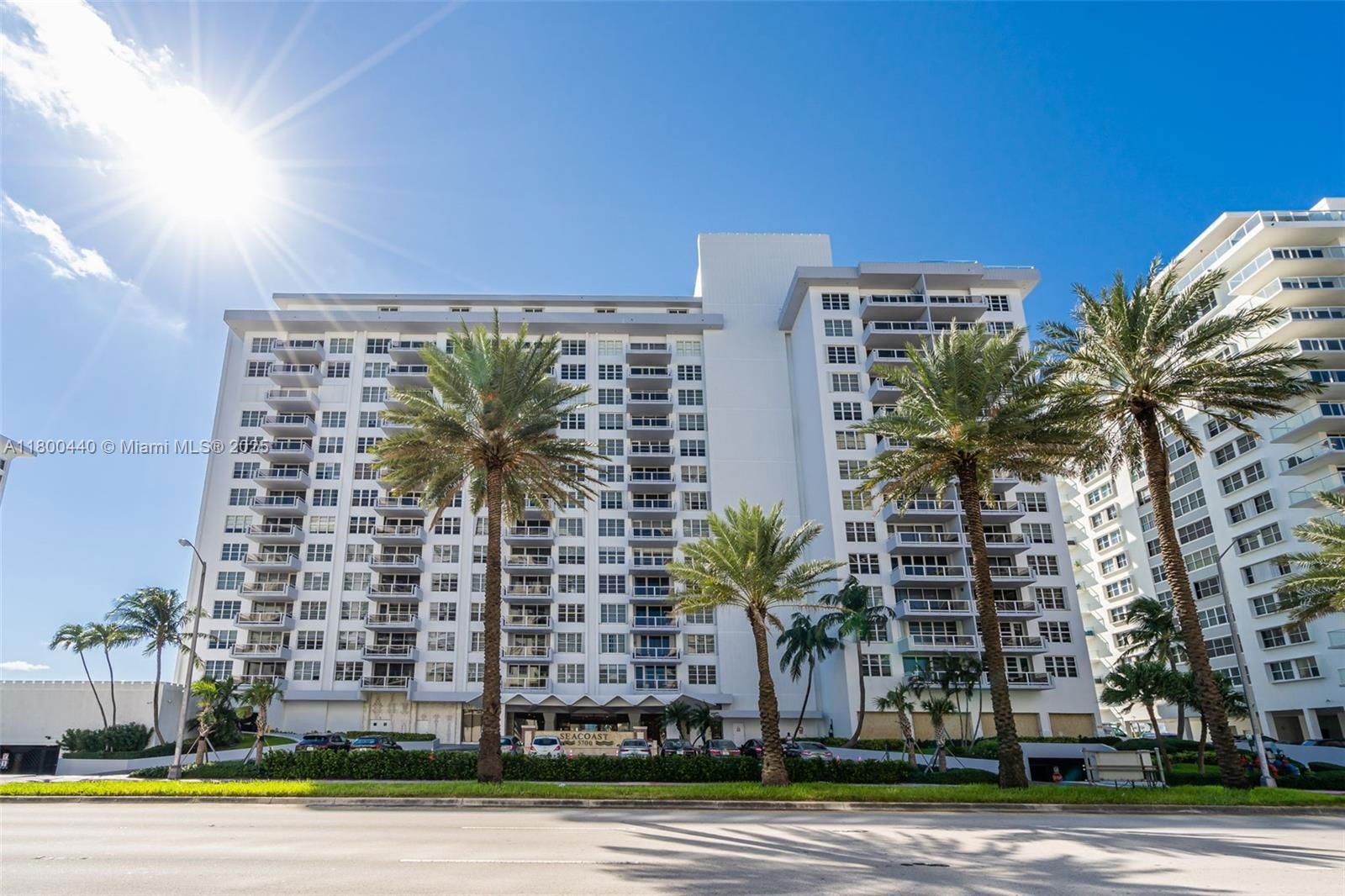Real estate property located at 5700 Collins Ave #4A, Miami-dade, Seacoast 5700 Condo, Miami Beach, FL