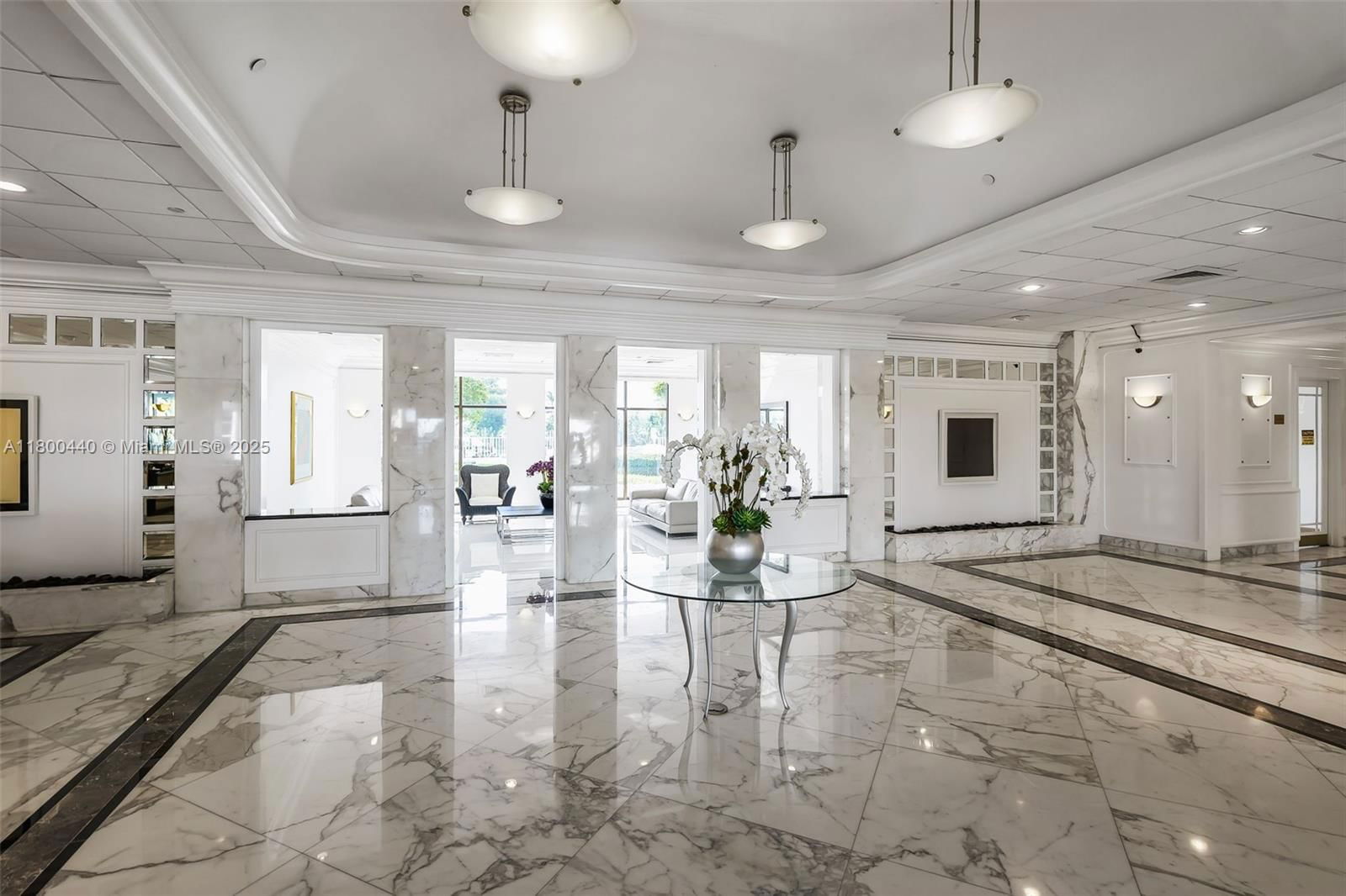 Real estate property located at 5700 Collins Ave #4A, Miami-dade, Seacoast 5700 Condo, Miami Beach, FL