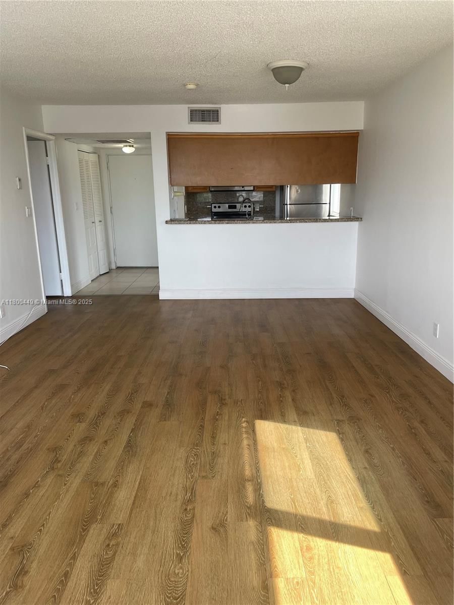 Real estate property located at , Miami-dade, Las Vistas At Doral Condo, Doral, FL