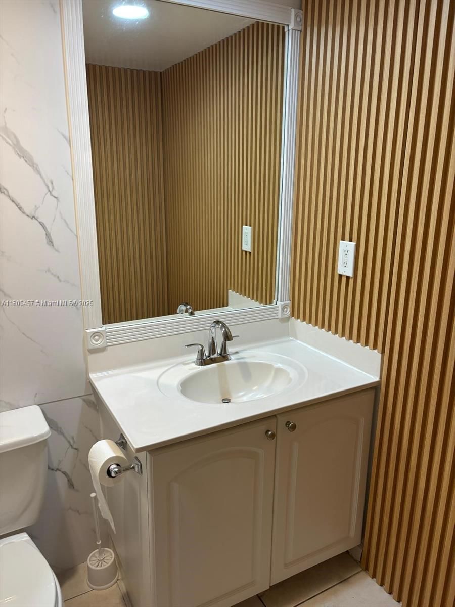 Real estate property located at 3901 Ocean Dr #2Z, Broward, Tides On Hollywood Beach, Hollywood, FL