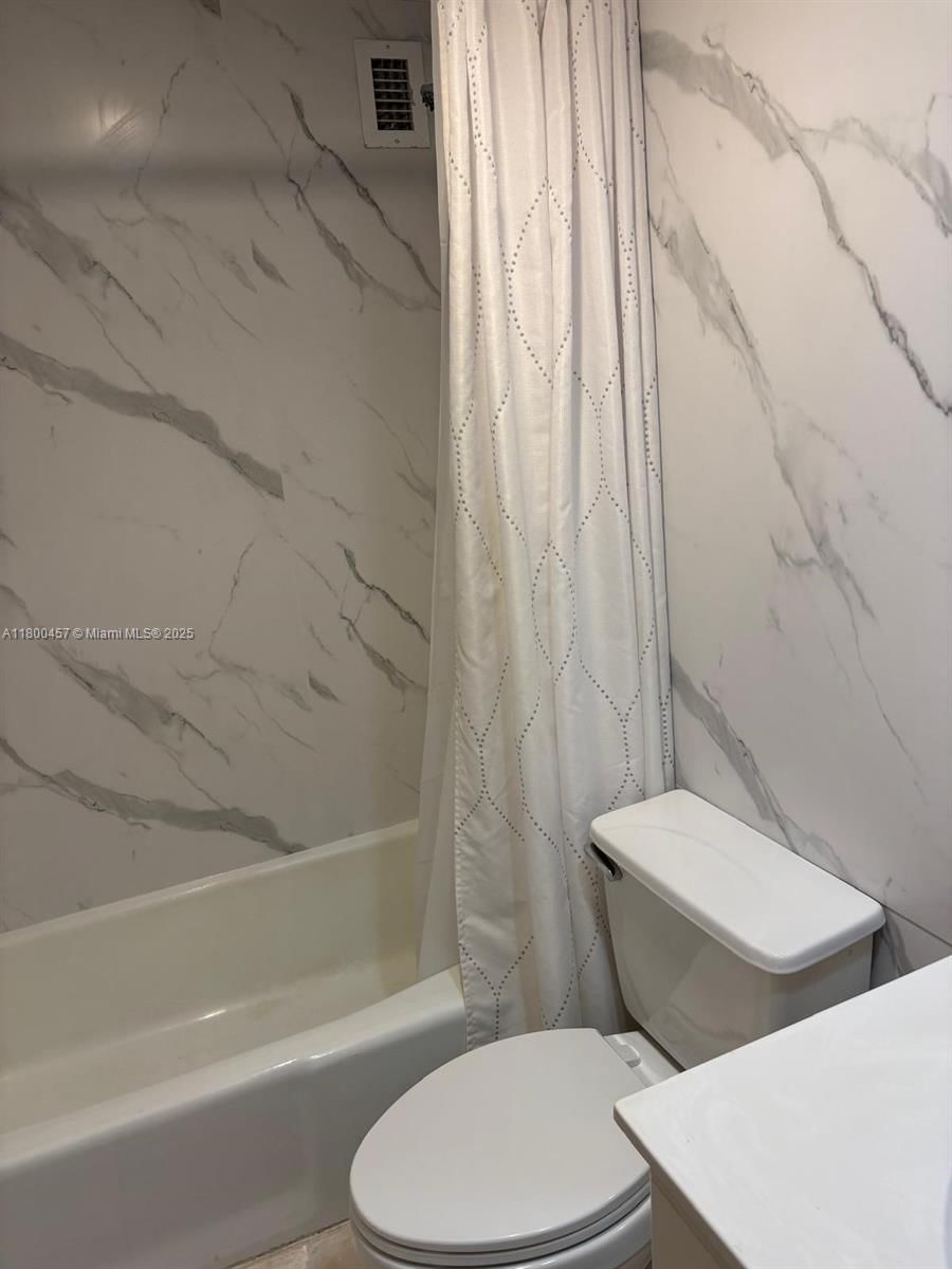Real estate property located at 3901 Ocean Dr #2Z, Broward, Tides On Hollywood Beach, Hollywood, FL