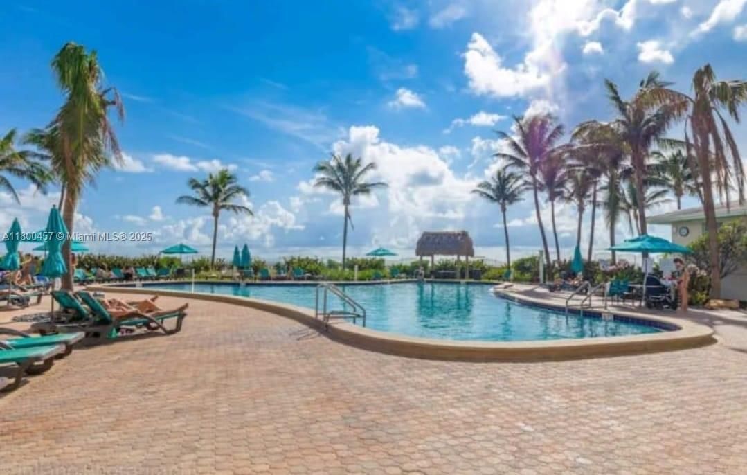 Real estate property located at 3901 Ocean Dr #2Z, Broward, Tides On Hollywood Beach, Hollywood, FL