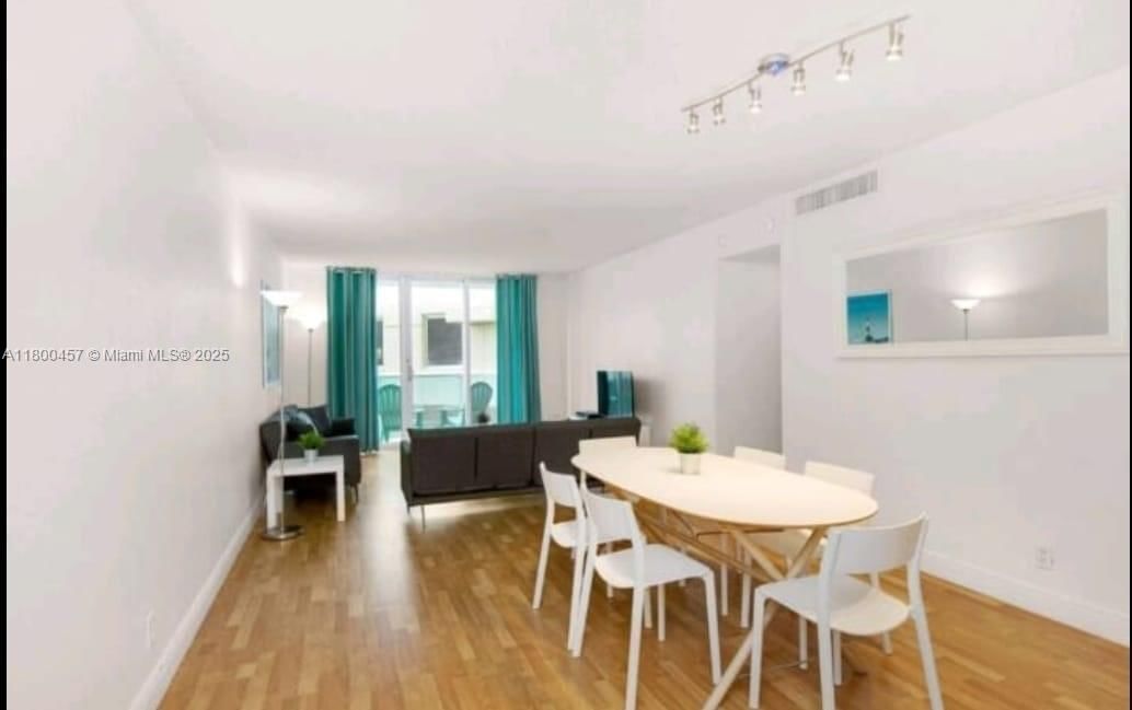 Real estate property located at 3901 Ocean Dr #2Z, Broward, Tides On Hollywood Beach, Hollywood, FL