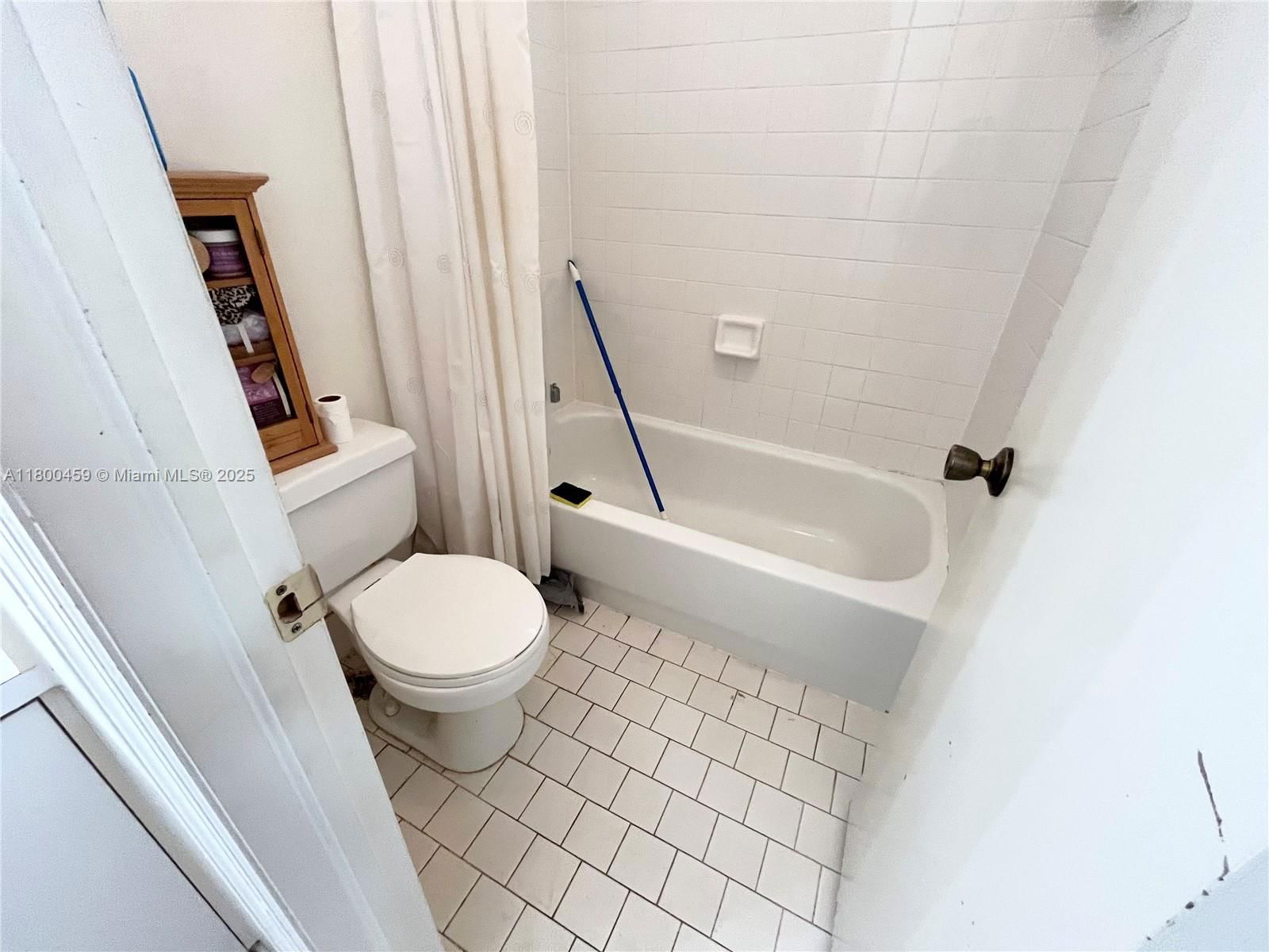 Real estate property located at 14341 175th Ter, Miami-dade, Weitzer Serena Lakes West, Miami, FL