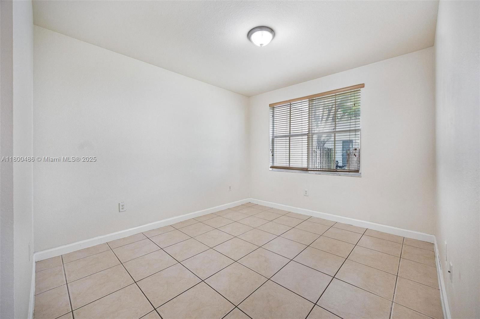 Real estate property located at 2884 2nd Dr #3, Miami-dade, Fiji Condo No 2, Homestead, FL