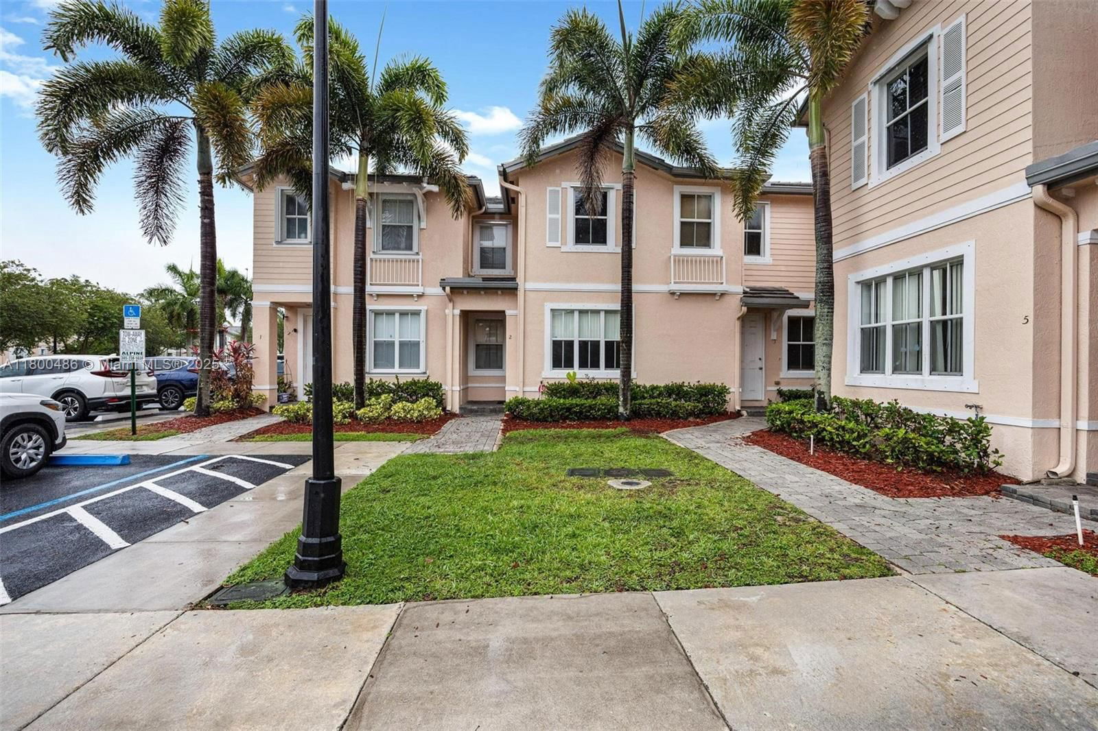 Real estate property located at 2884 2nd Dr #3, Miami-dade, Fiji Condo No 2, Homestead, FL