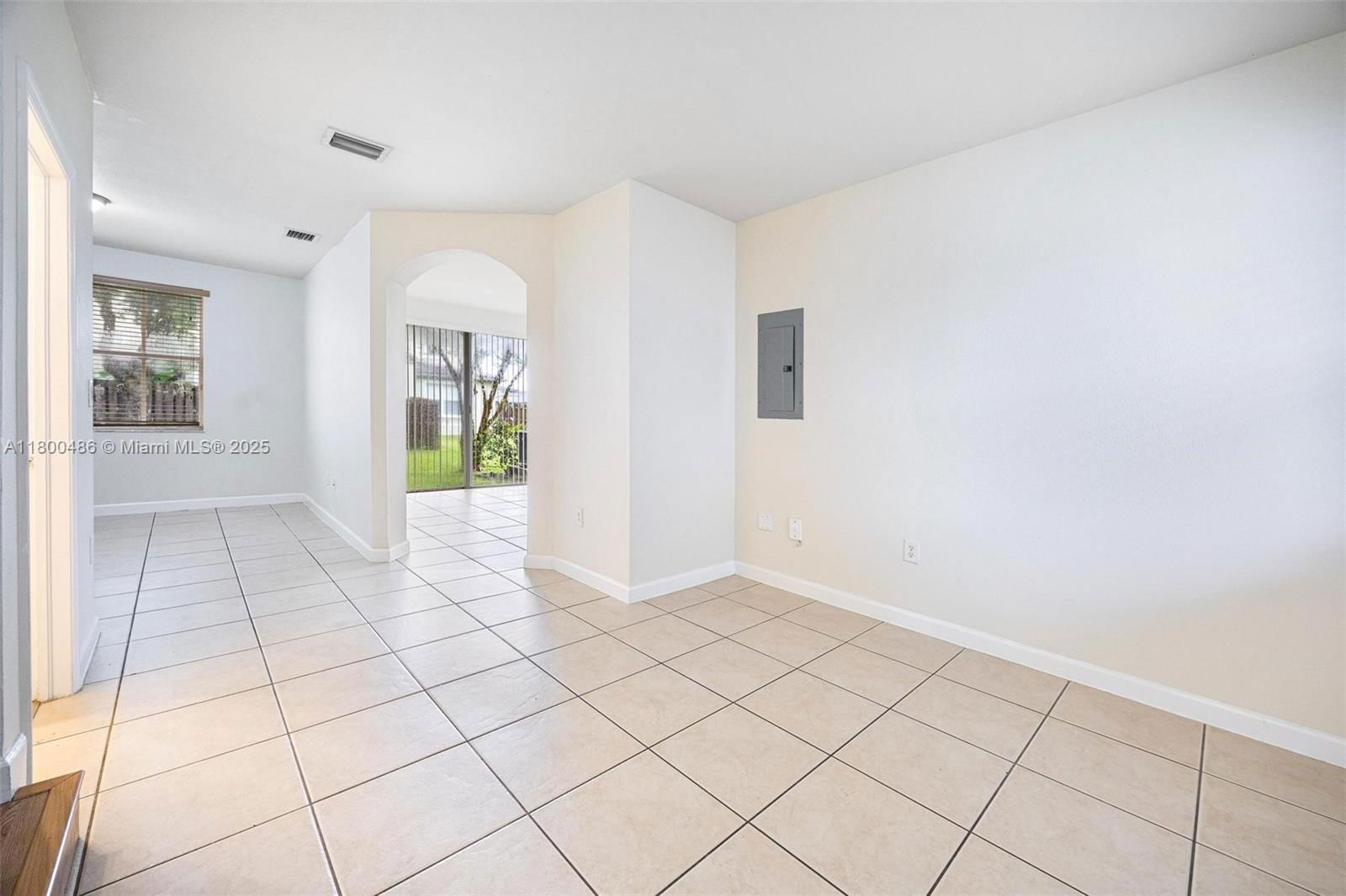 Real estate property located at 2884 2nd Dr #3, Miami-dade, Fiji Condo No 2, Homestead, FL