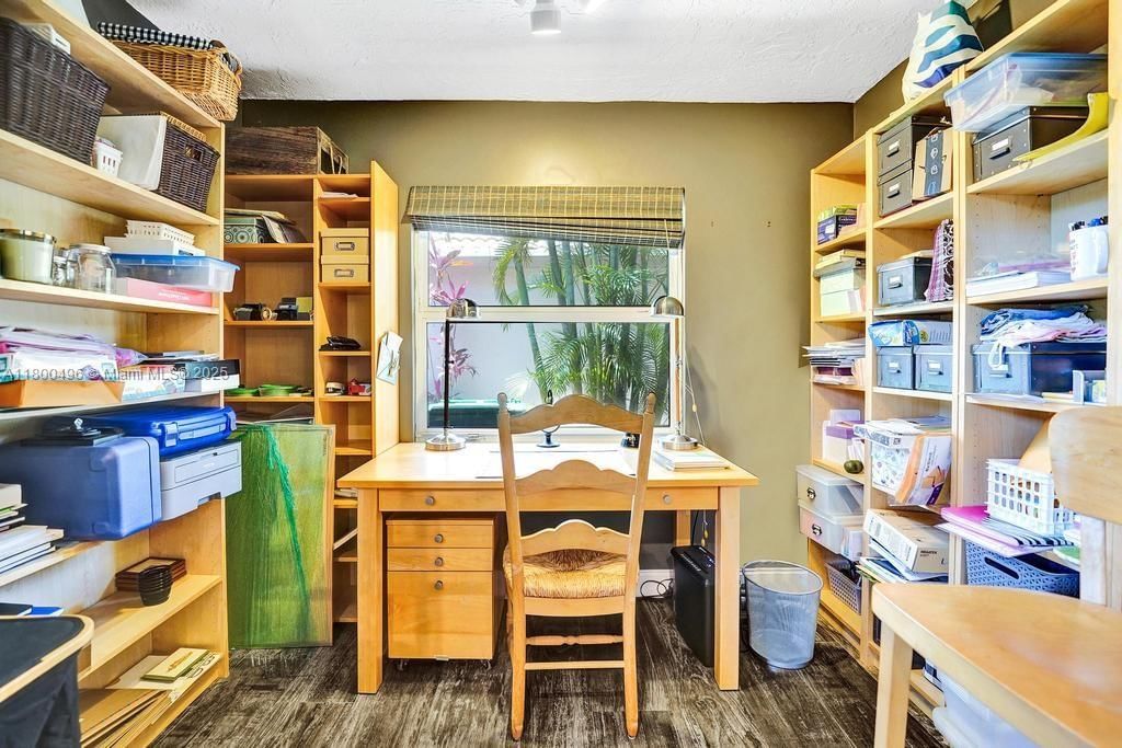 Real estate property located at 9471 Oak Grove Cir, Broward, Oak Grove At Forest Ridge, Davie, FL
