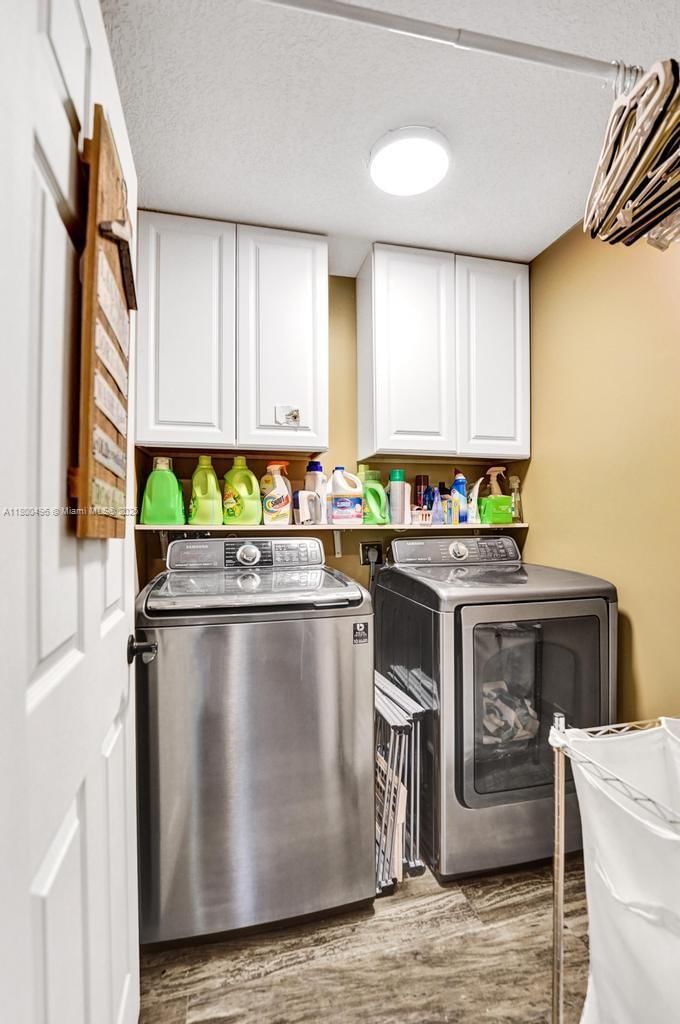 Real estate property located at 9471 Oak Grove Cir, Broward, Oak Grove At Forest Ridge, Davie, FL