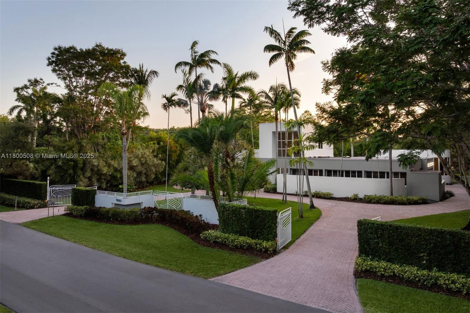 Real estate property located at 9500 60th Ct, Miami-dade, Unplatted, Pinecrest, FL