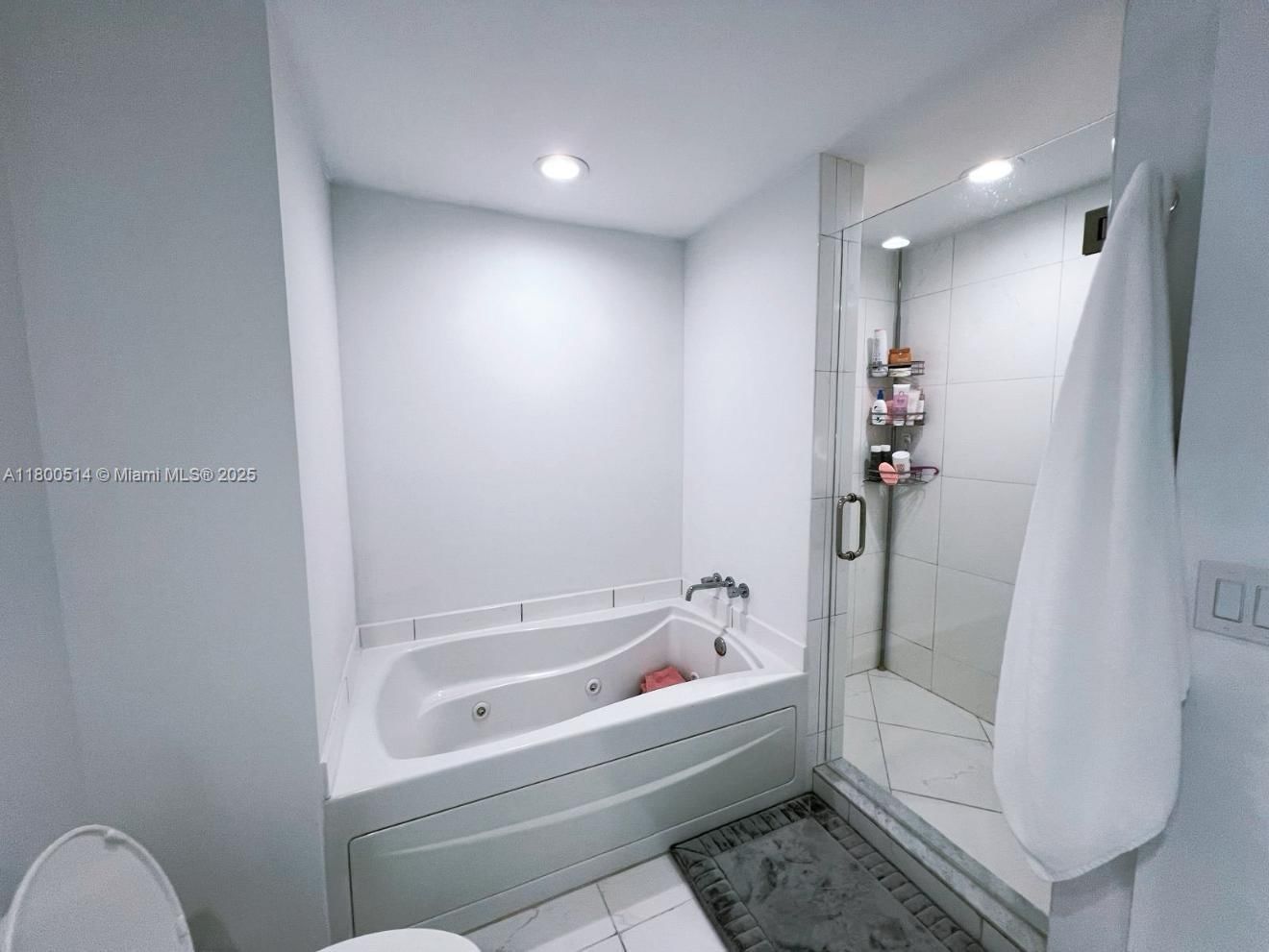 Real estate property located at 55 6th St #2304, Miami-dade, 500 Brickell West Condo, Miami, FL