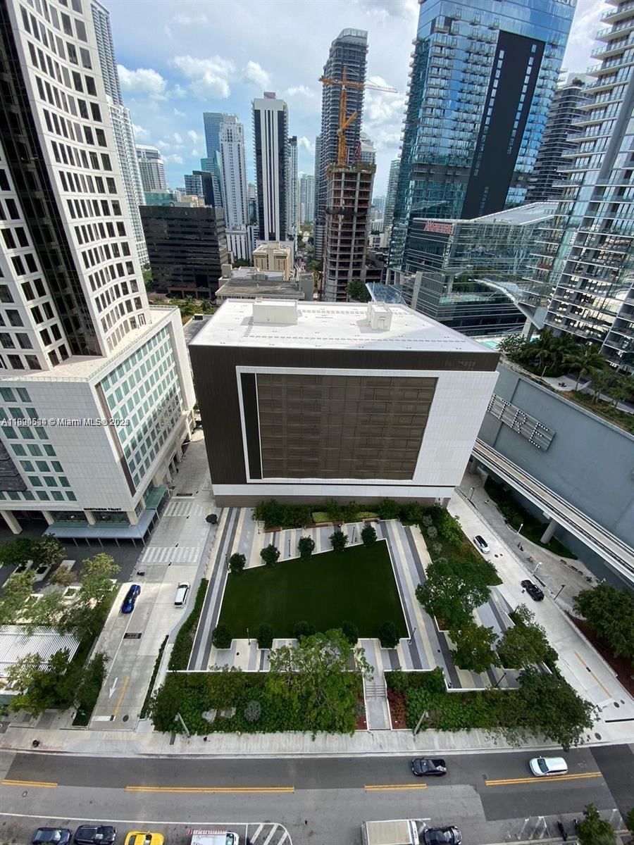 Real estate property located at 55 6th St #2304, Miami-dade, 500 Brickell West Condo, Miami, FL