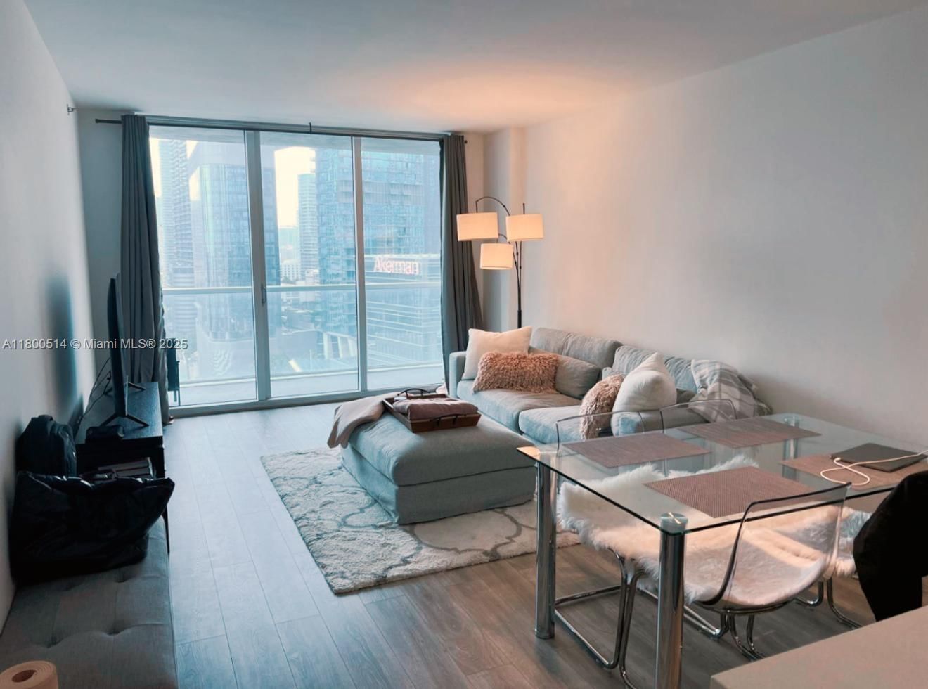 Real estate property located at 55 6th St #2304, Miami-dade, 500 Brickell West Condo, Miami, FL