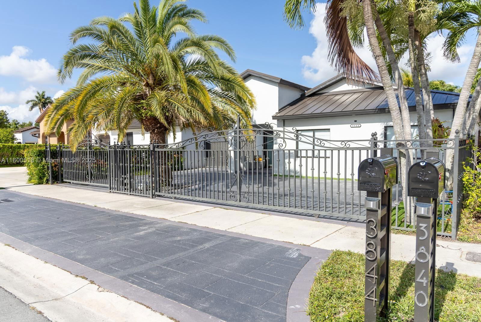 Real estate property located at 3844 149th Pl, Miami-dade, Villa Sevilla, Miami, FL