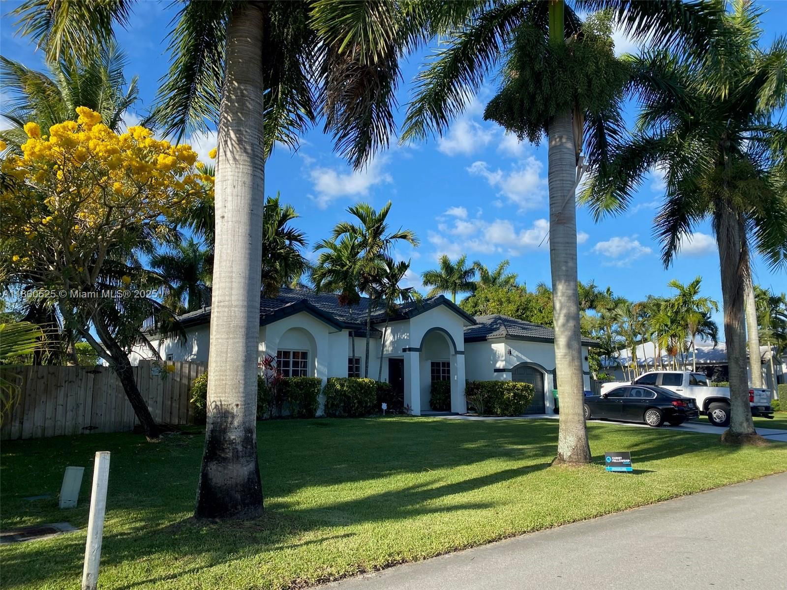 Real estate property located at 13135 218th Ter, Miami-dade, Estate Mansions, Miami, FL