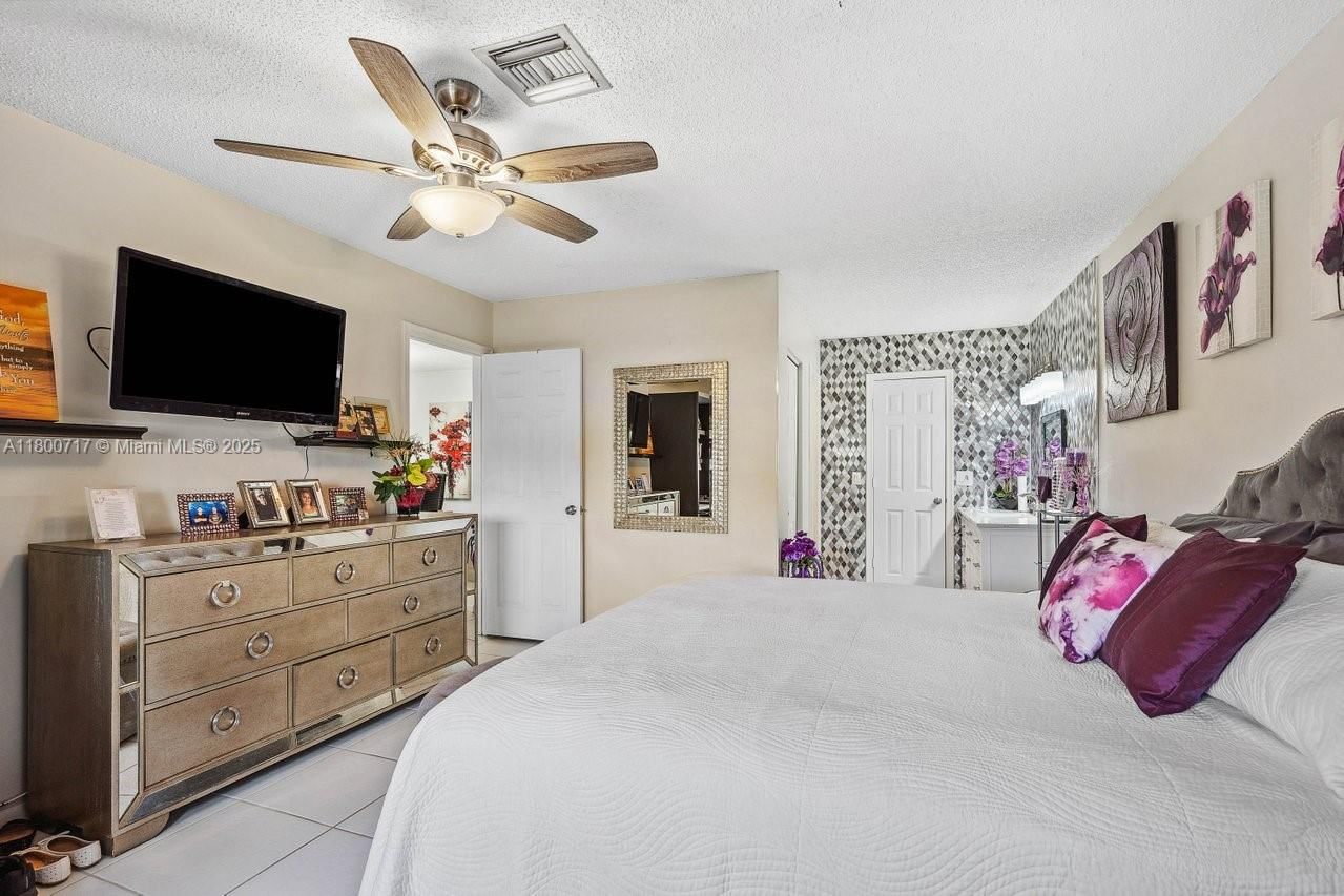 Real estate property located at 1621 20th Ave #203, Palm Beach, Pines Of Delray North Con, Delray Beach, FL