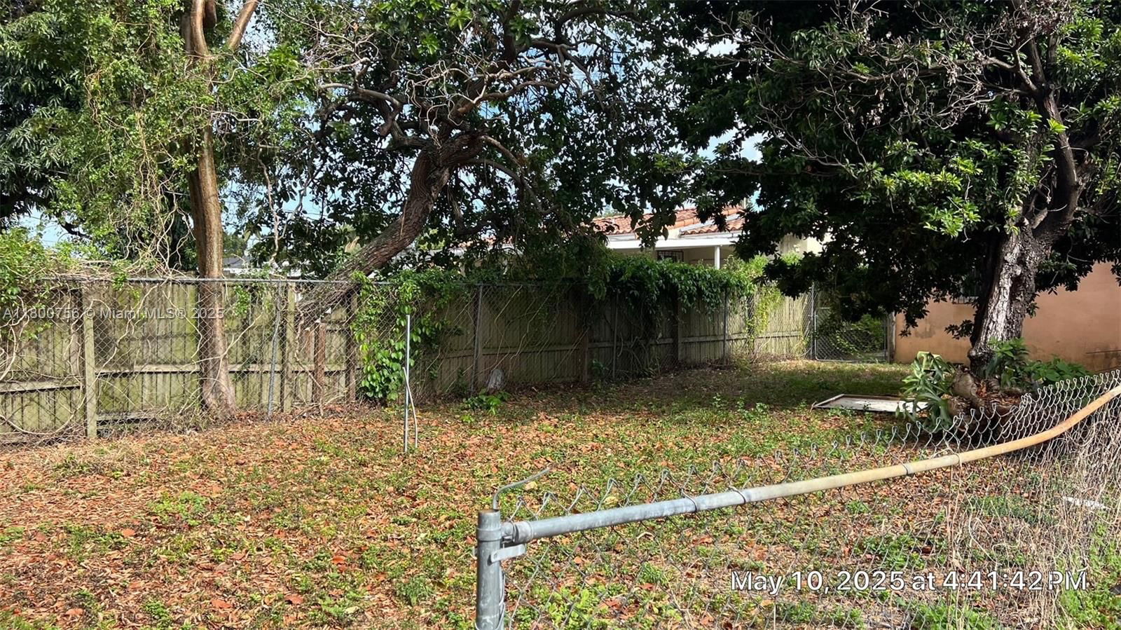 Real estate property located at 3035 100th St, Miami-dade, The Tropics Amd Plat, Miami, FL