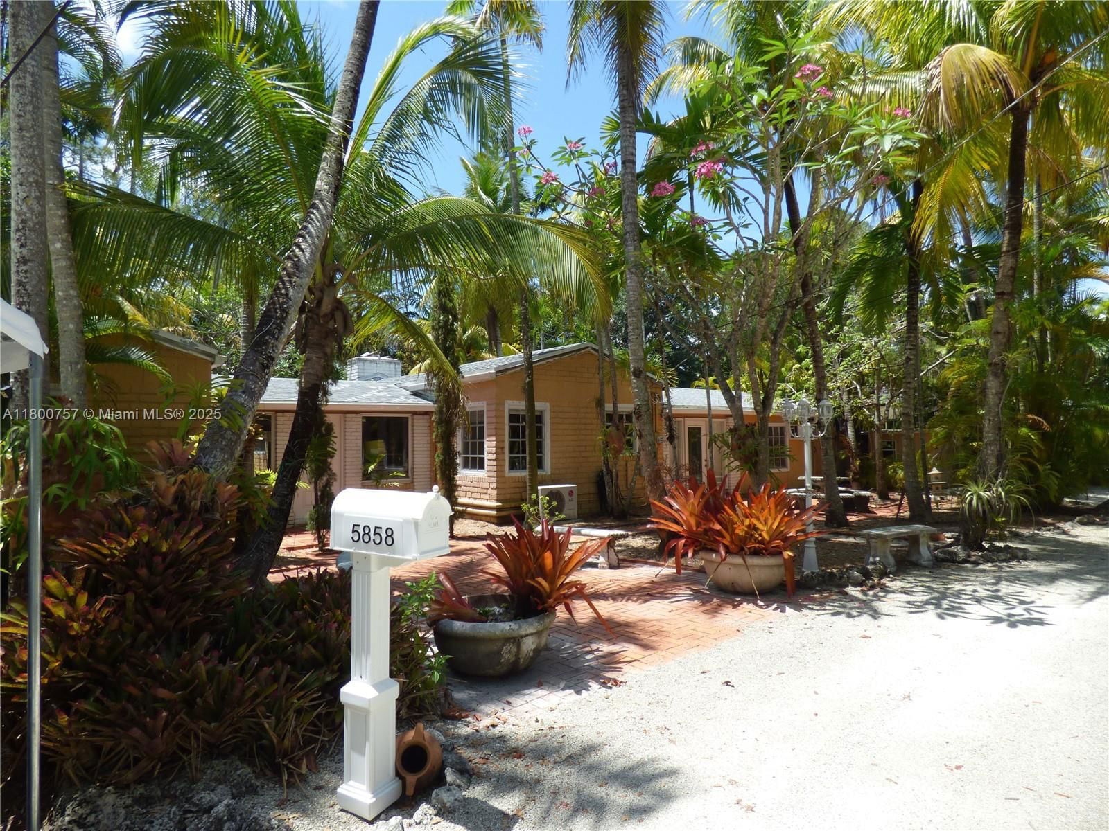 Real estate property located at 5858 80th St, Miami-dade, Palm Miami Heights Rev, South Miami, FL