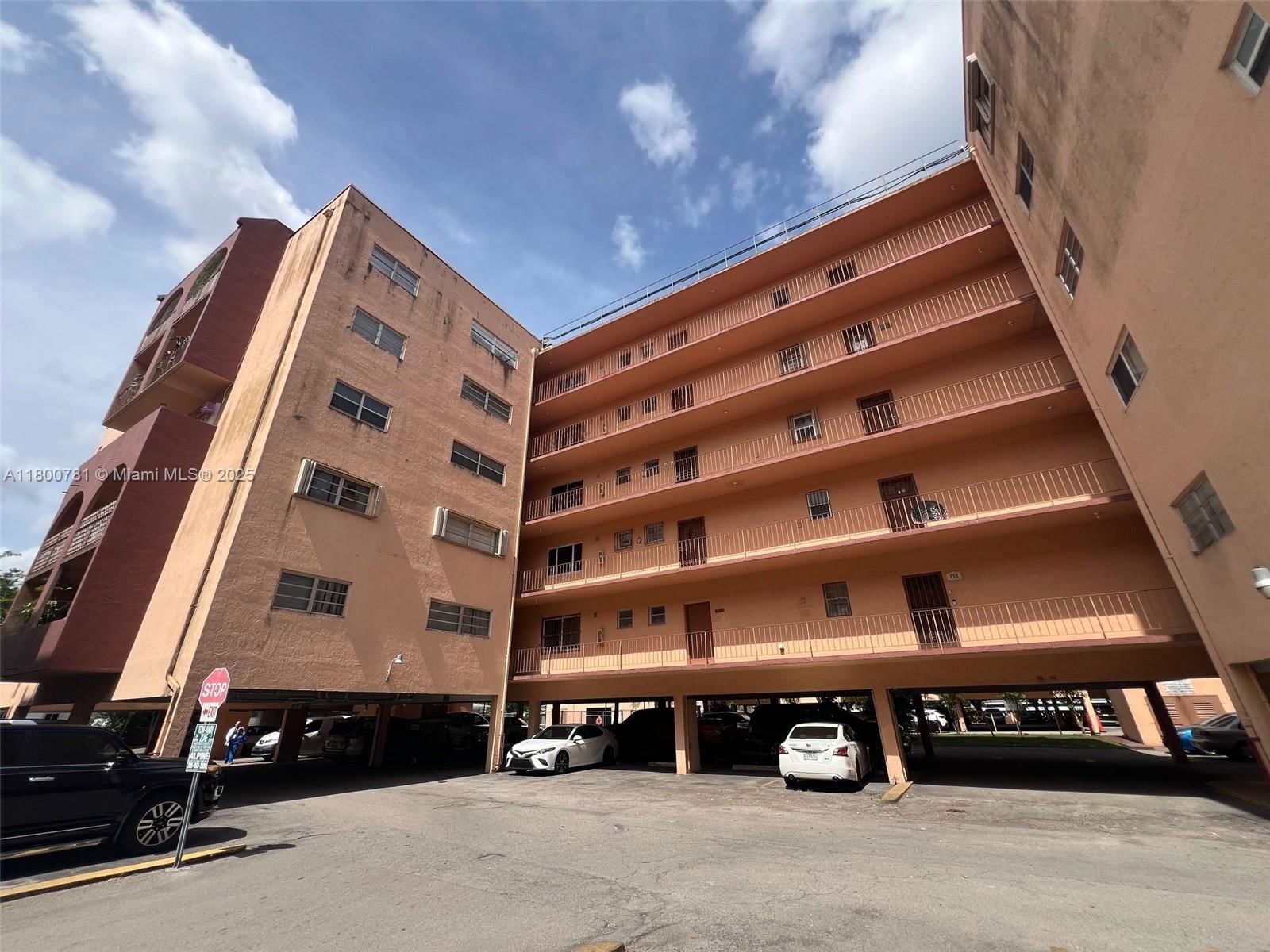 Real estate property located at 460 23rd St #118, Miami-dade, Golden Gate Condo Phase I, Hialeah, FL