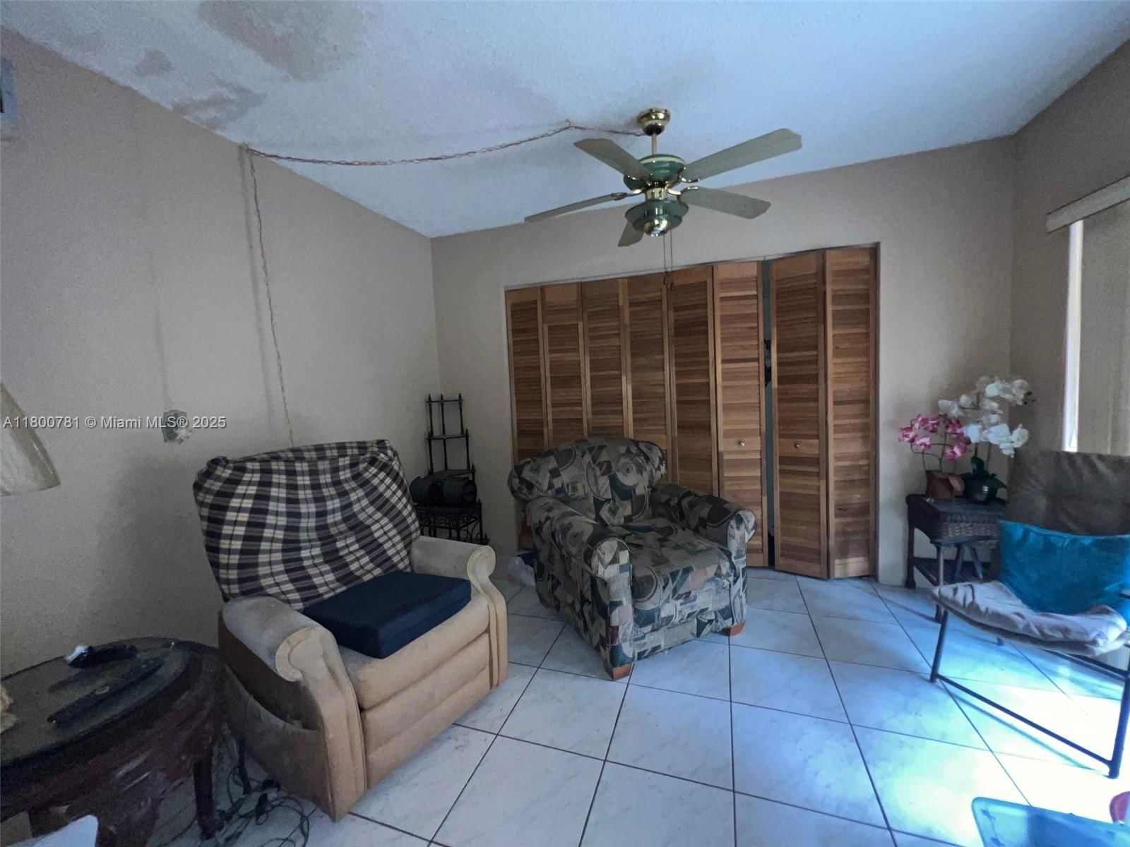 Real estate property located at 460 23rd St #118, Miami-dade, Golden Gate Condo Phase I, Hialeah, FL