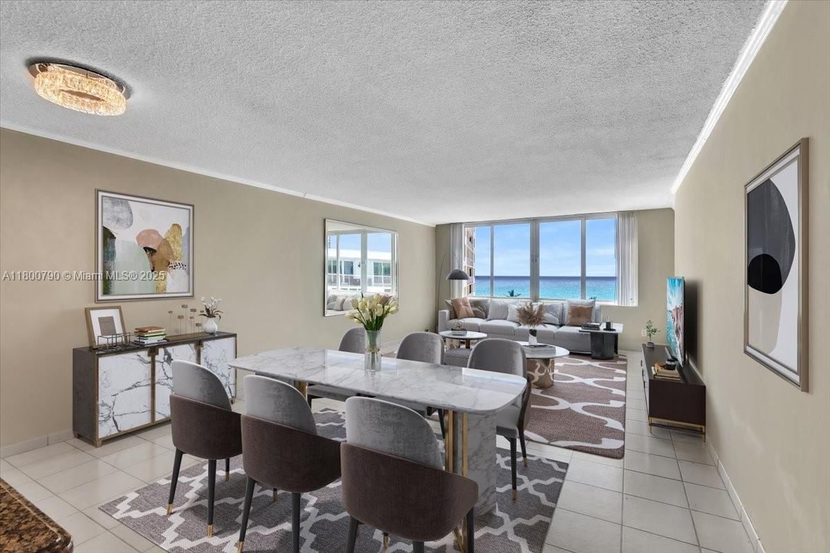 Real estate property located at 5401 Collins Ave #428, Miami-dade, The Carriage House Condo, Miami Beach, FL